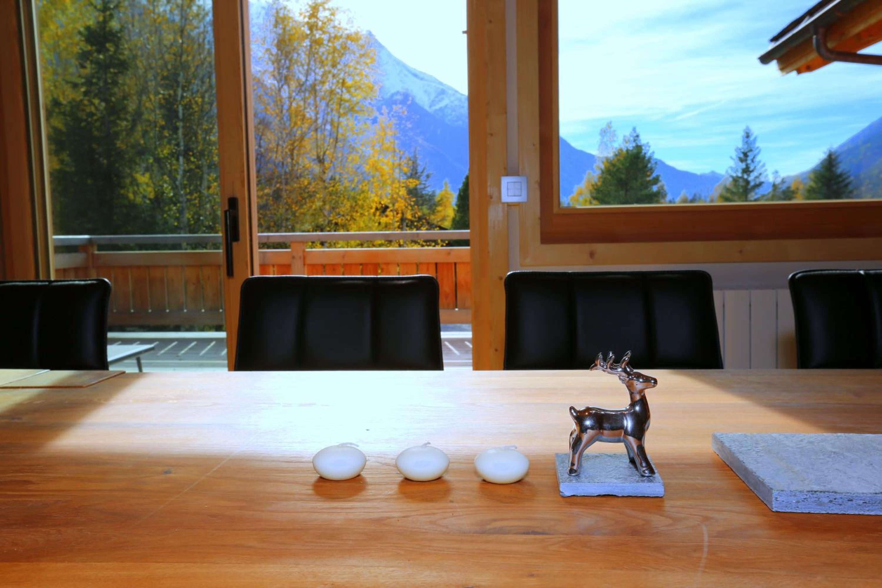 Five-Bedroom Chalet photo 1