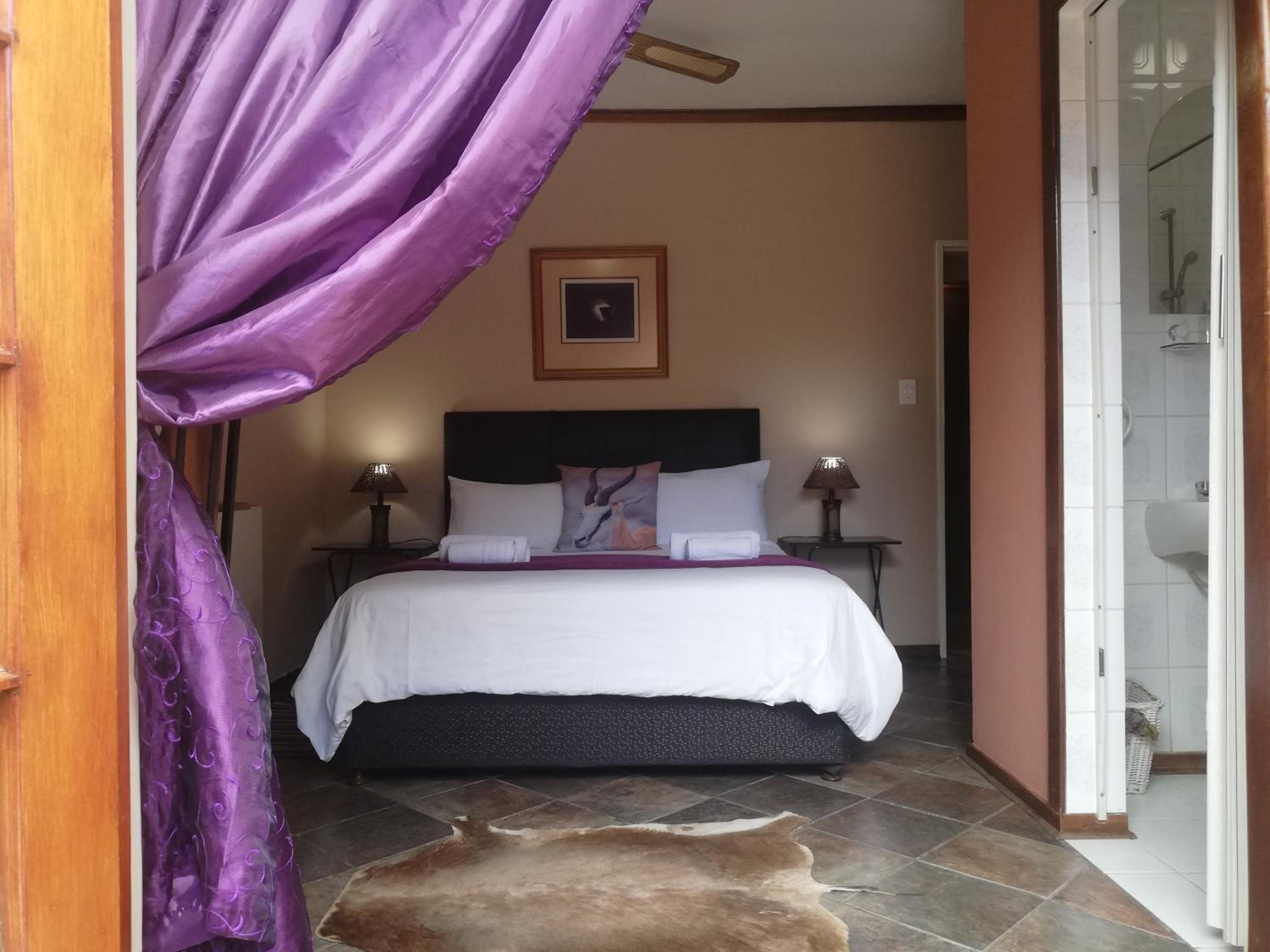 Deluxe Queen Room - Photo 2