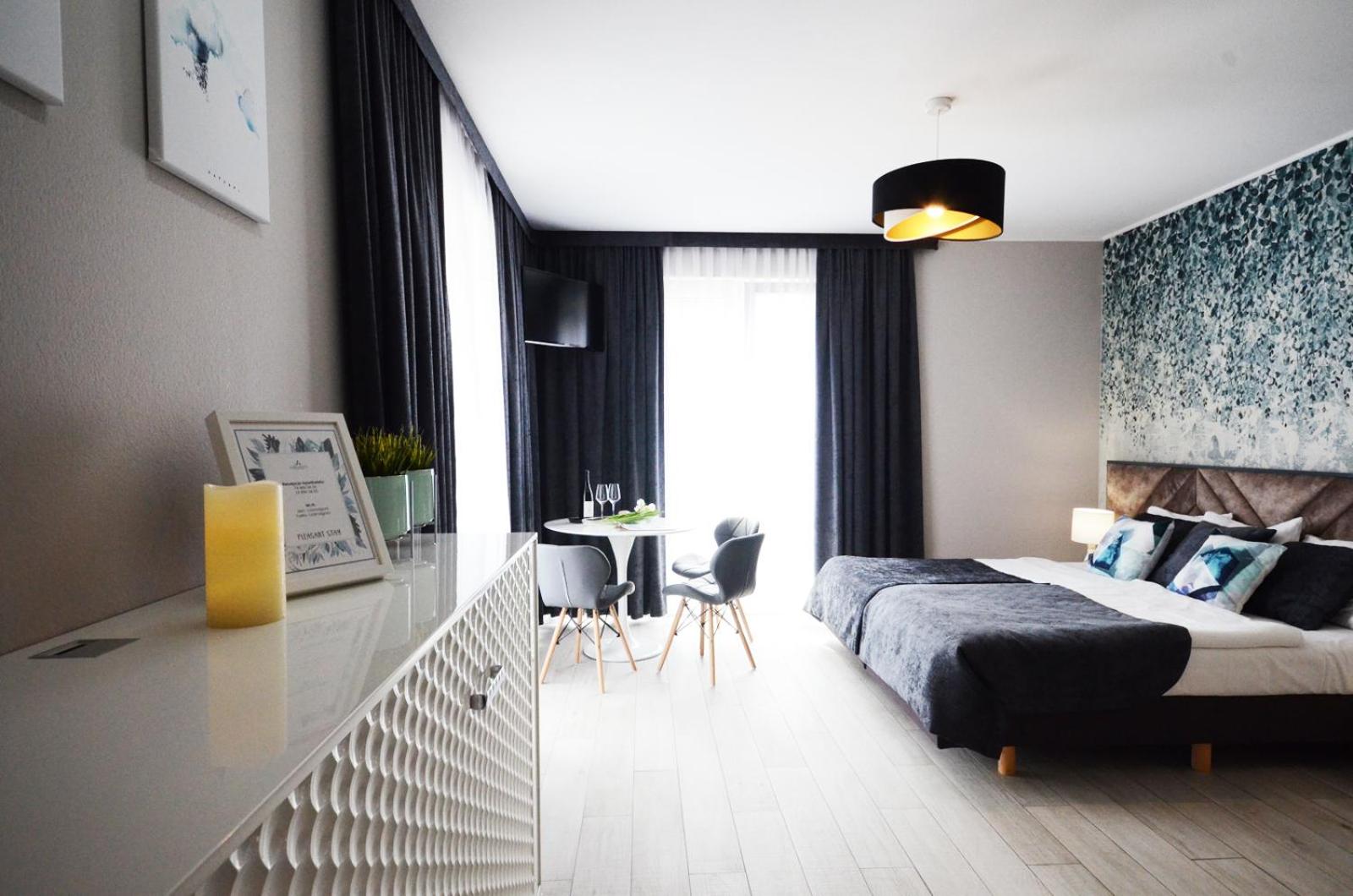 Apartment with Balcony photo 1