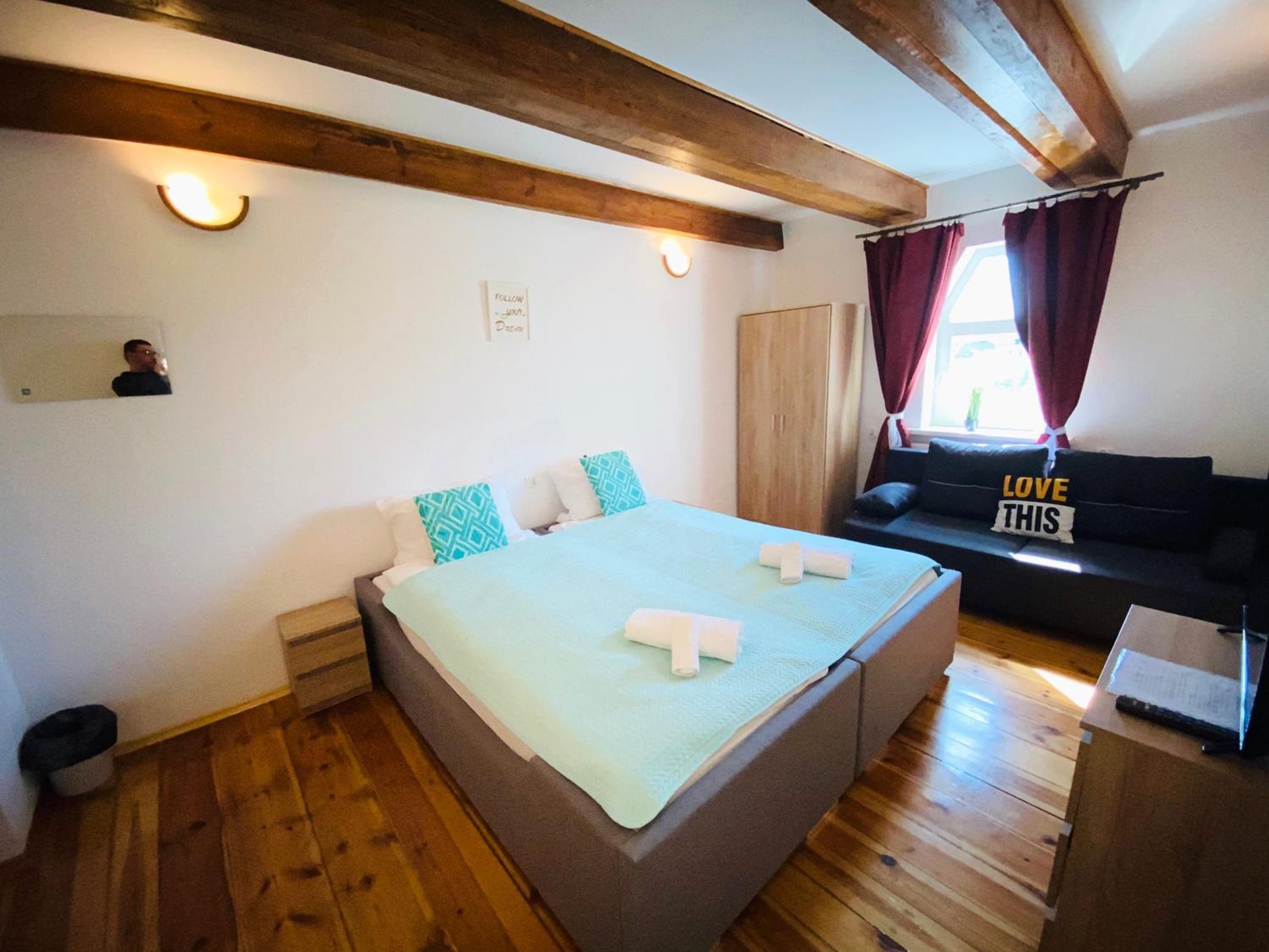 Comfort Quadruple Room - Photo 18