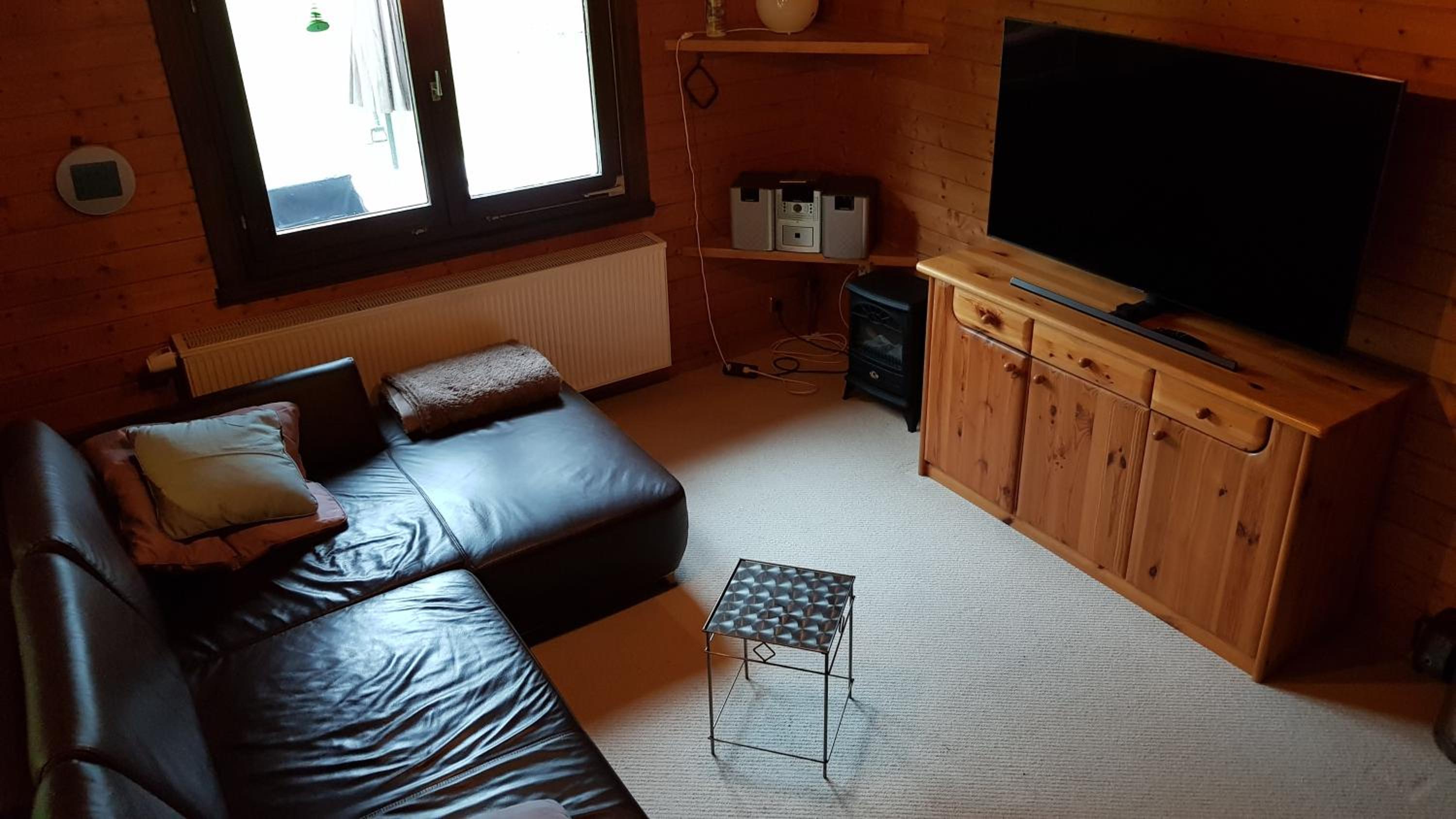 Three-Bedroom House photo 3