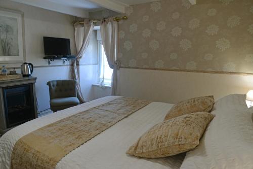 Deluxe Double Room with Shower photo 3