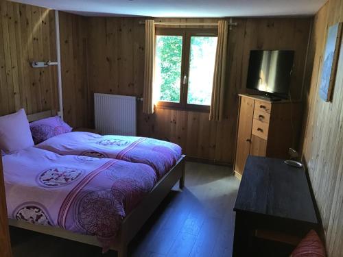 Quadruple Room with Mountain View photo 2