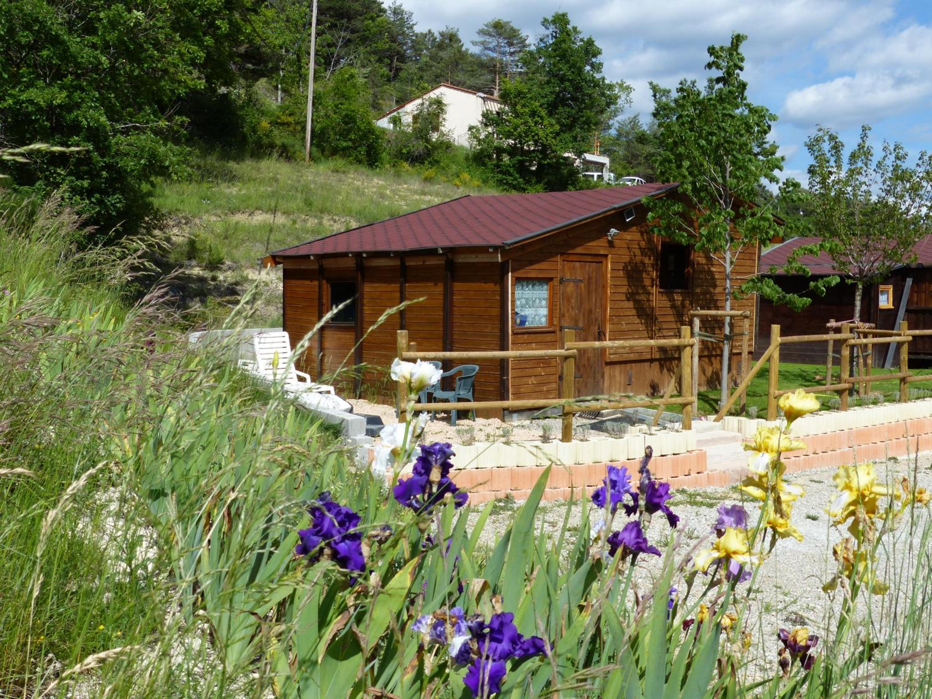 Chalet with Private Bathroom photo 3
