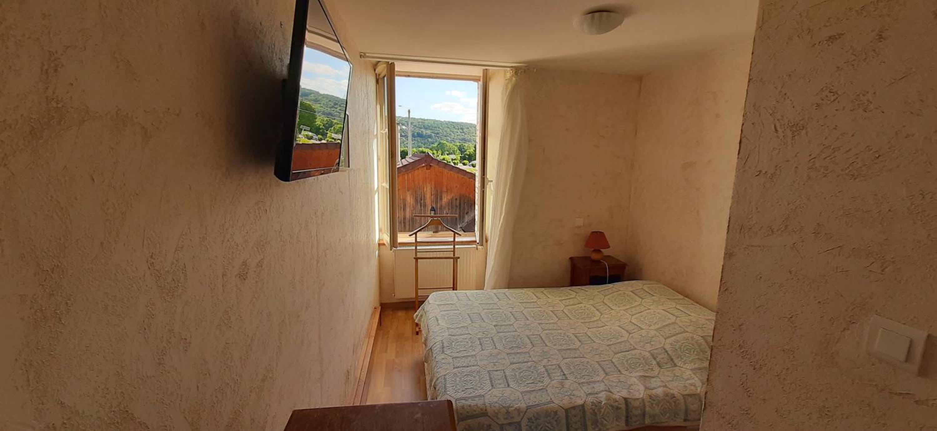 Small Double Room - Photo 1