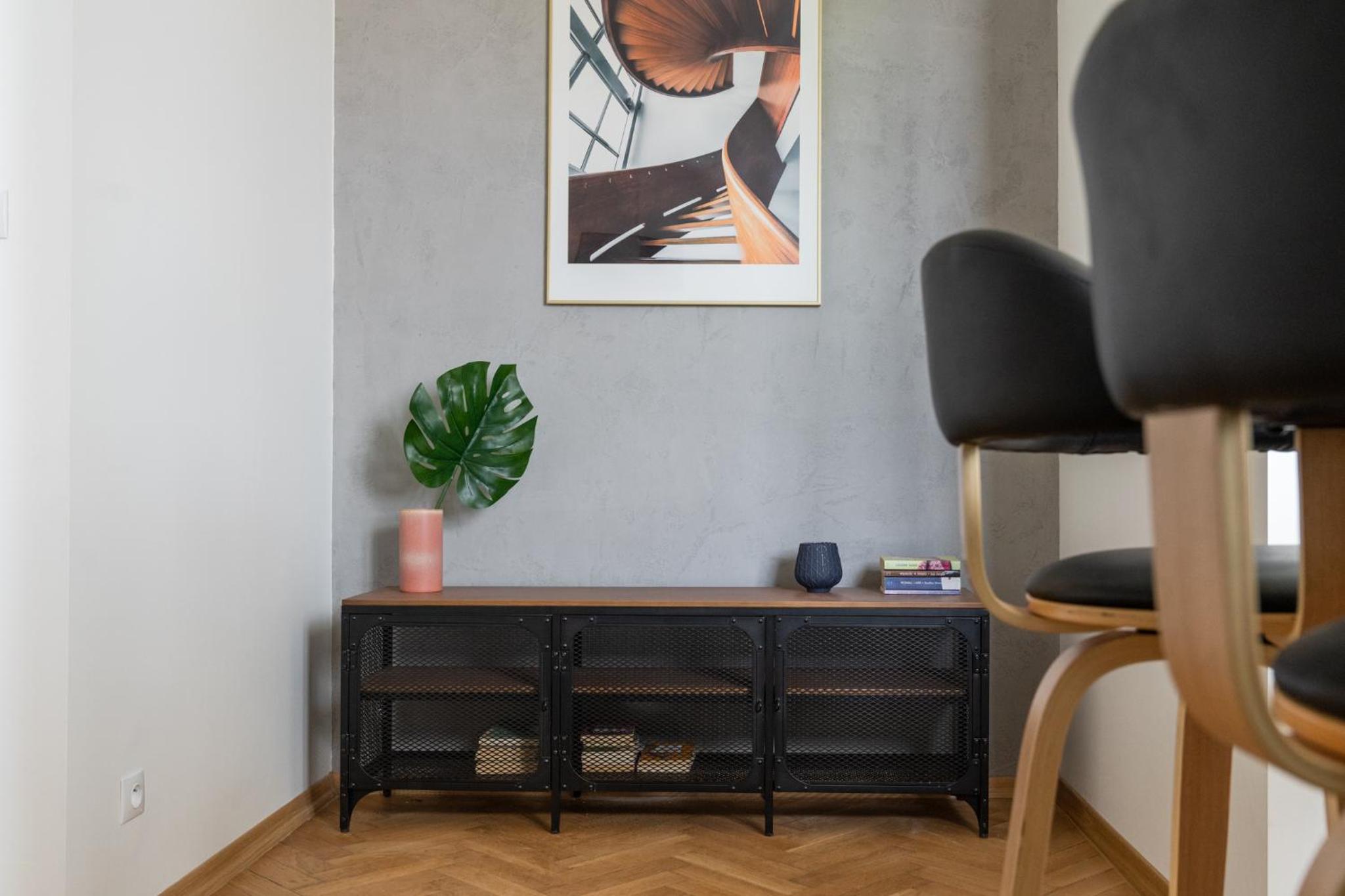 Two-Bedroom Apartment - Photo 30