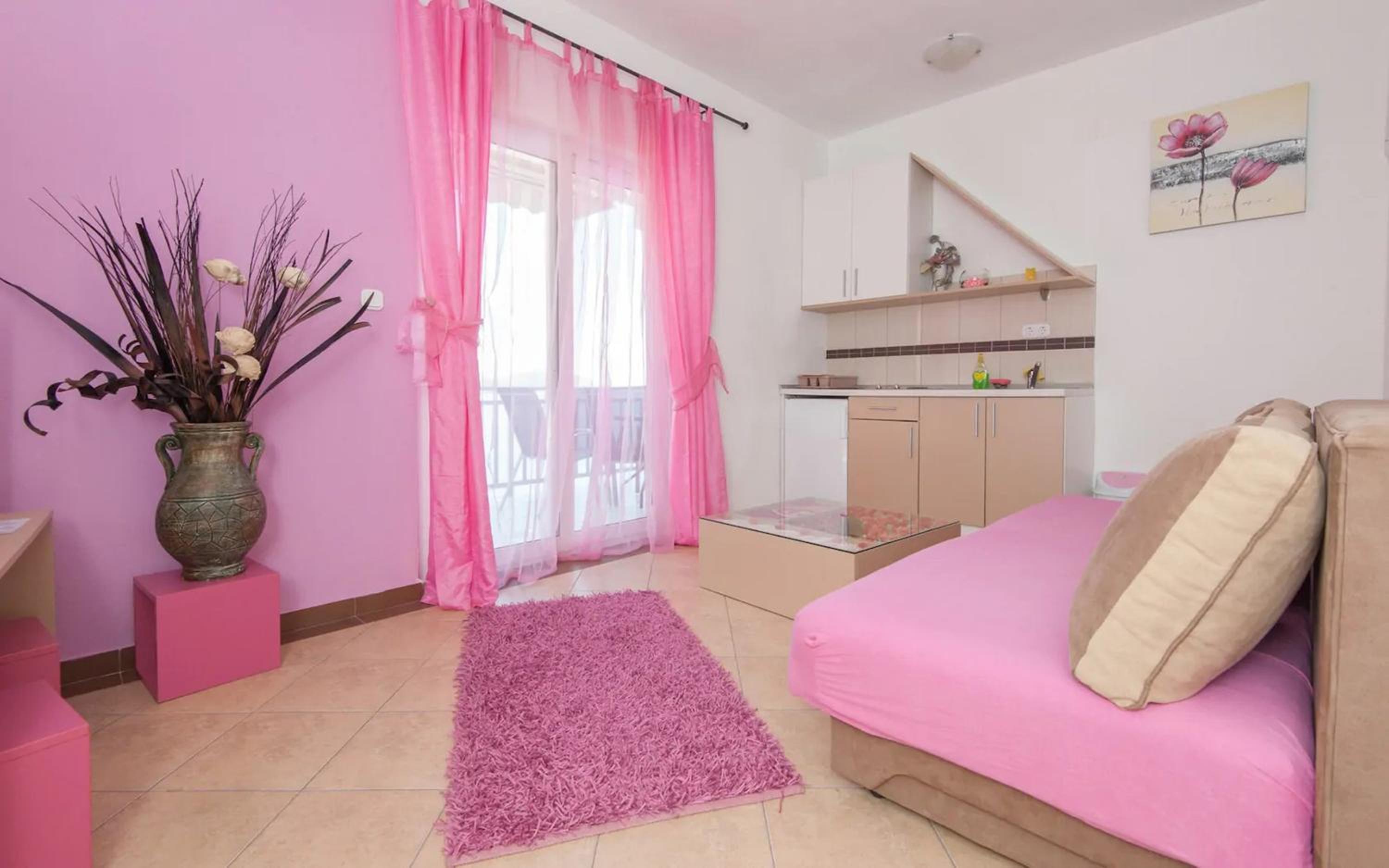 One Bedroom with Balcony and Sea View