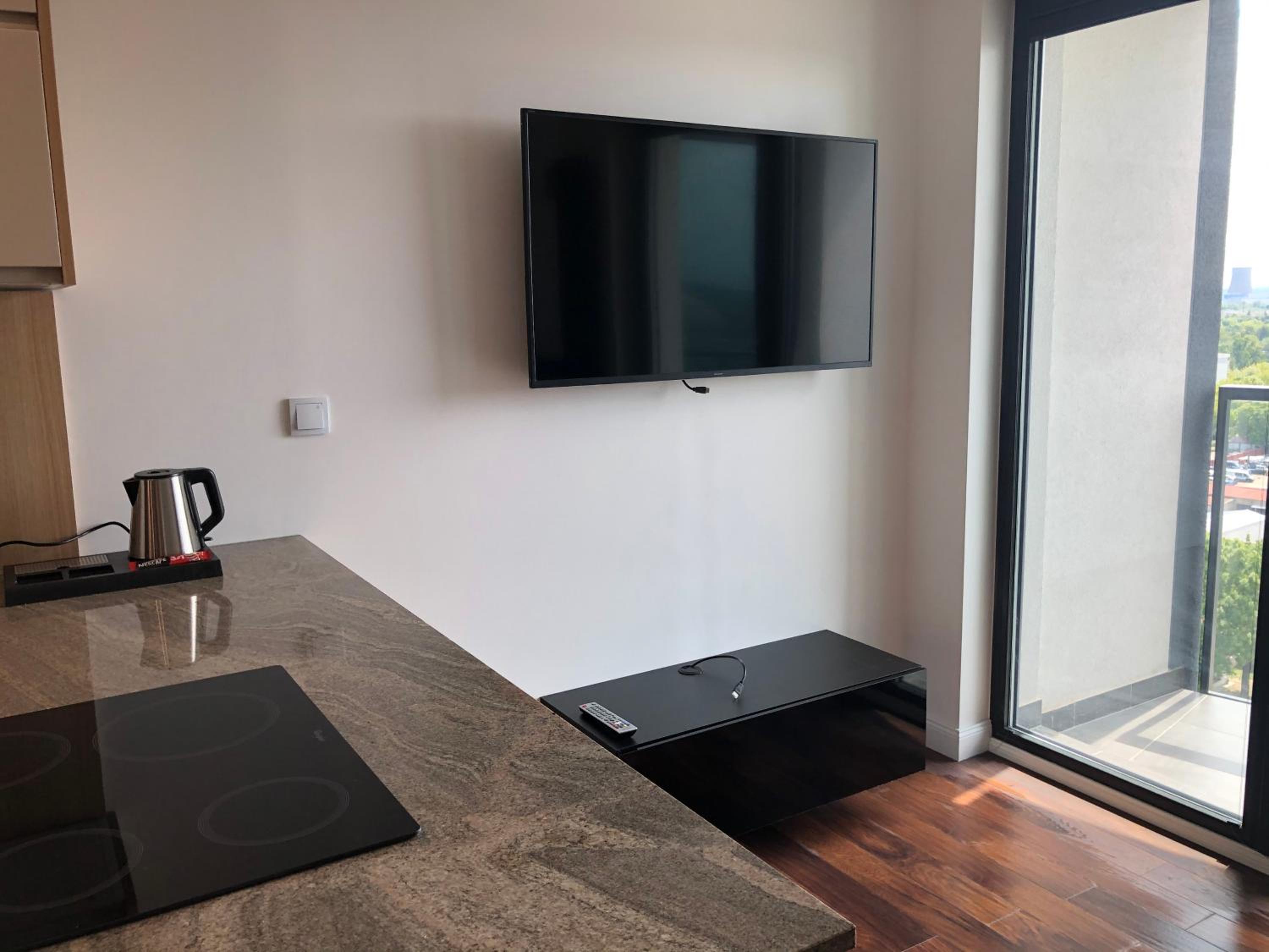 One-Bedroom Apartment - Photo 7