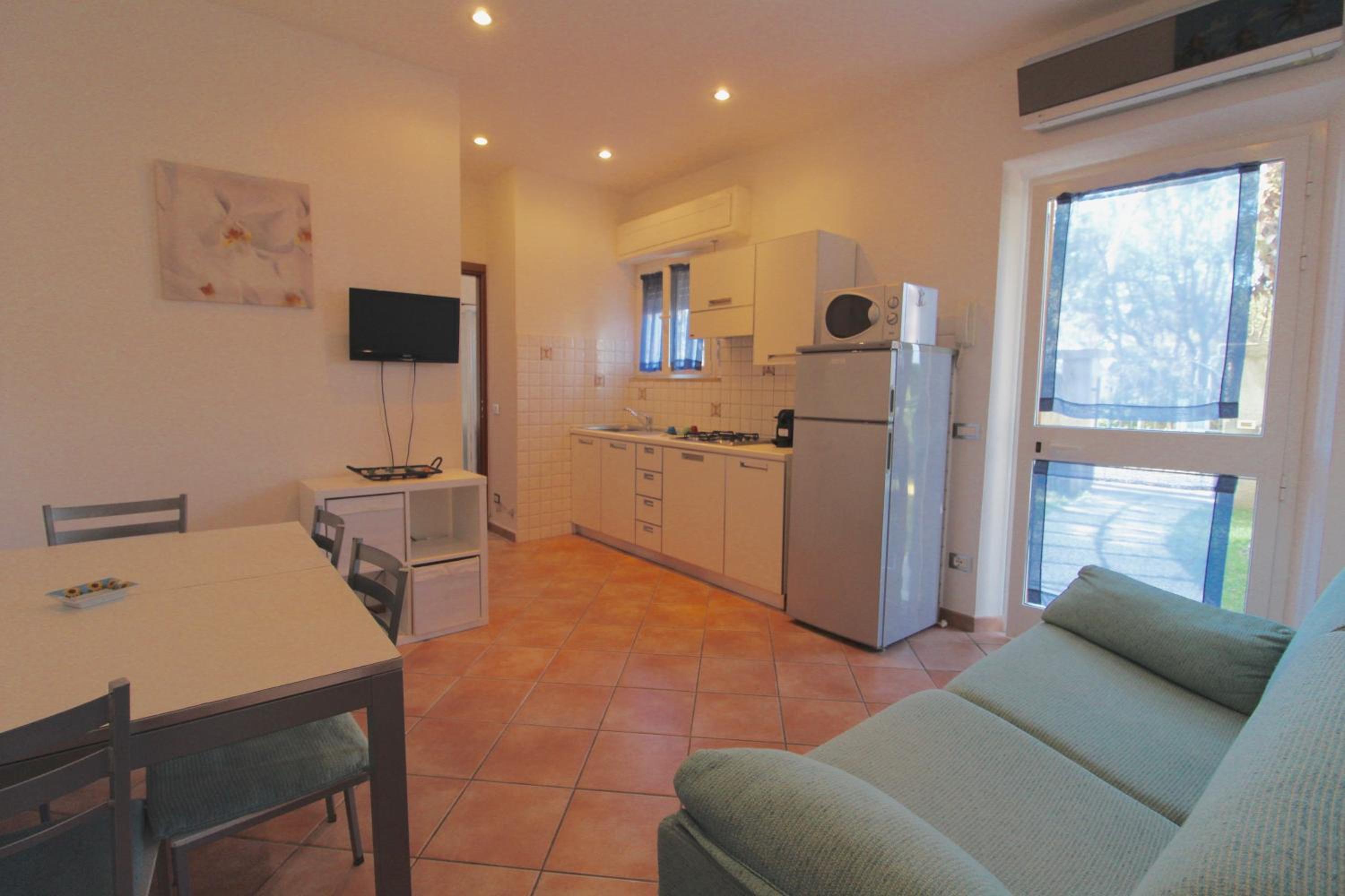One-Bedroom Apartment photo 2