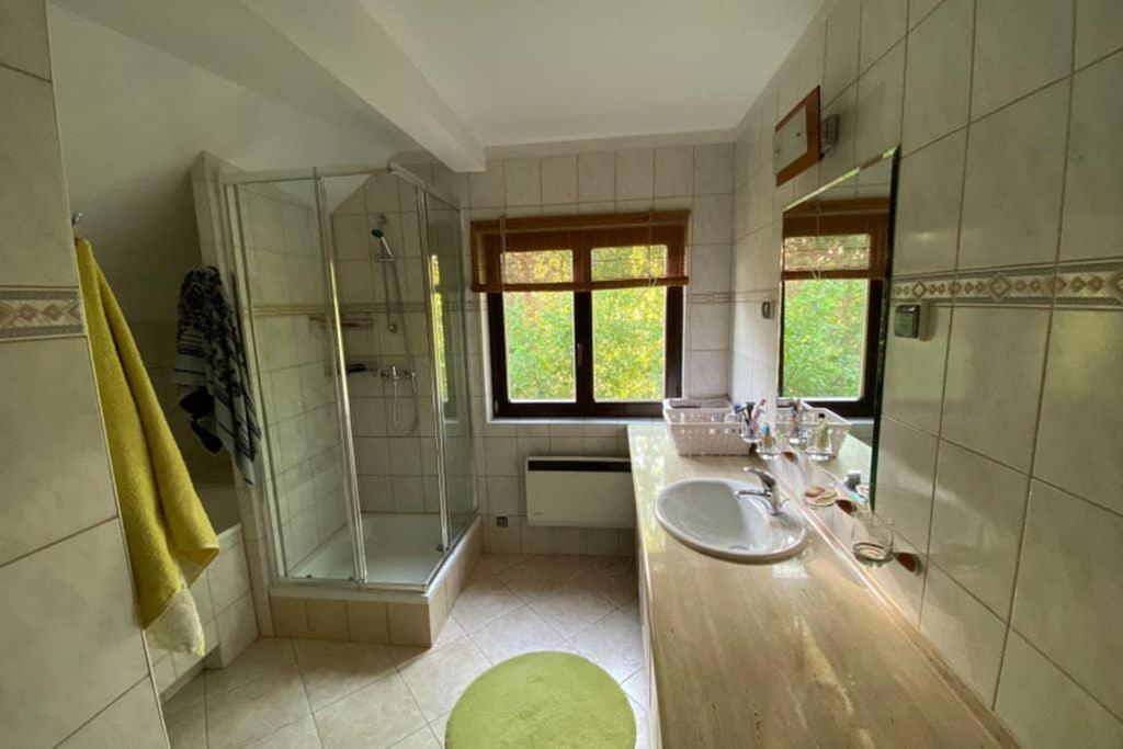 Three-Bedroom House photo 2