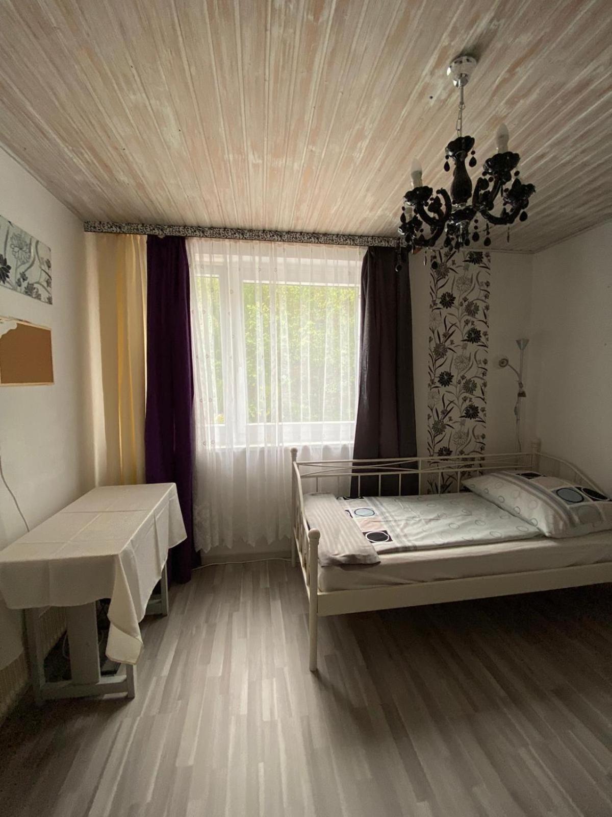 Single Room with Bathroom photo 3