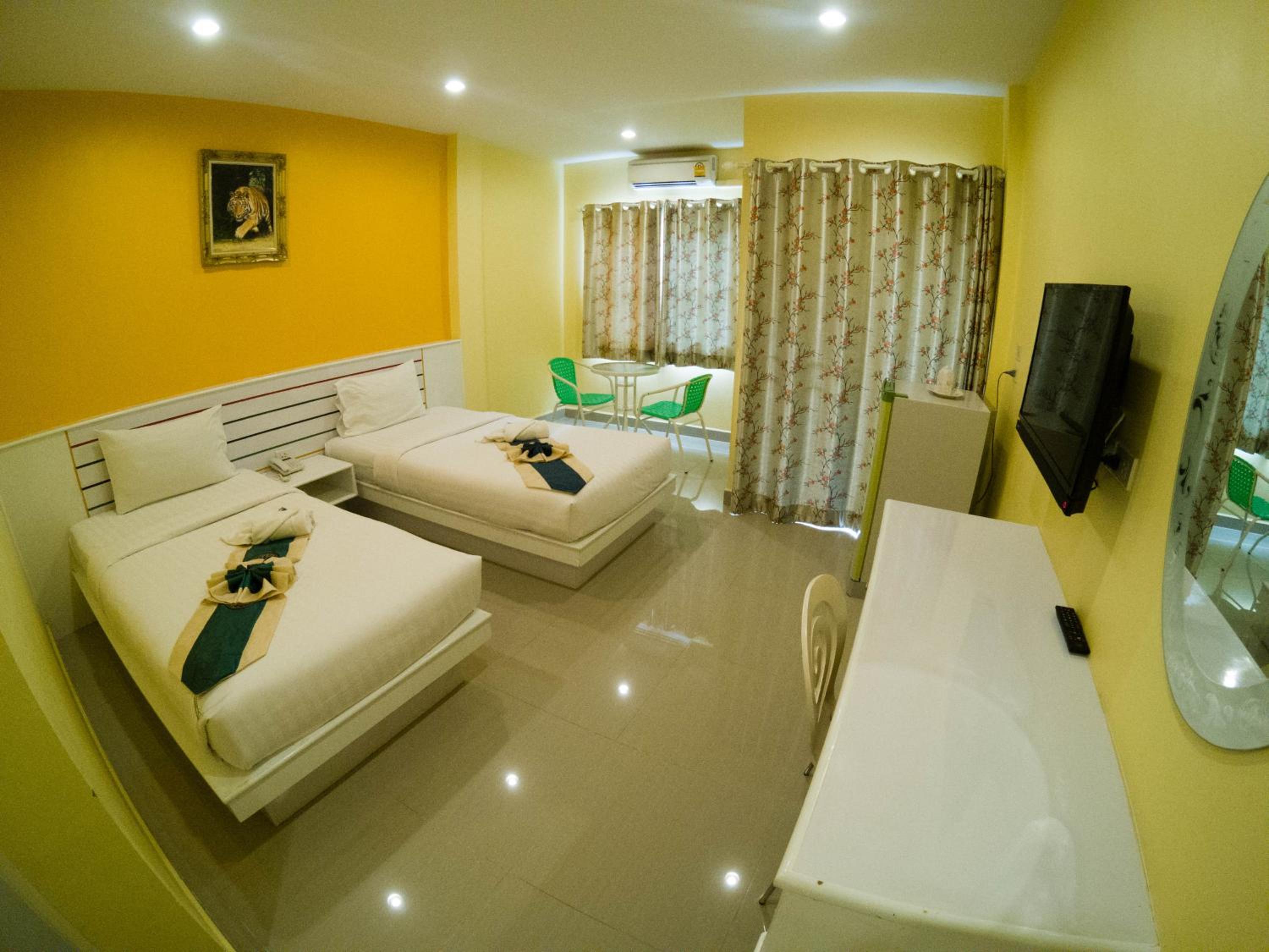 Standard Twin Room photo 3