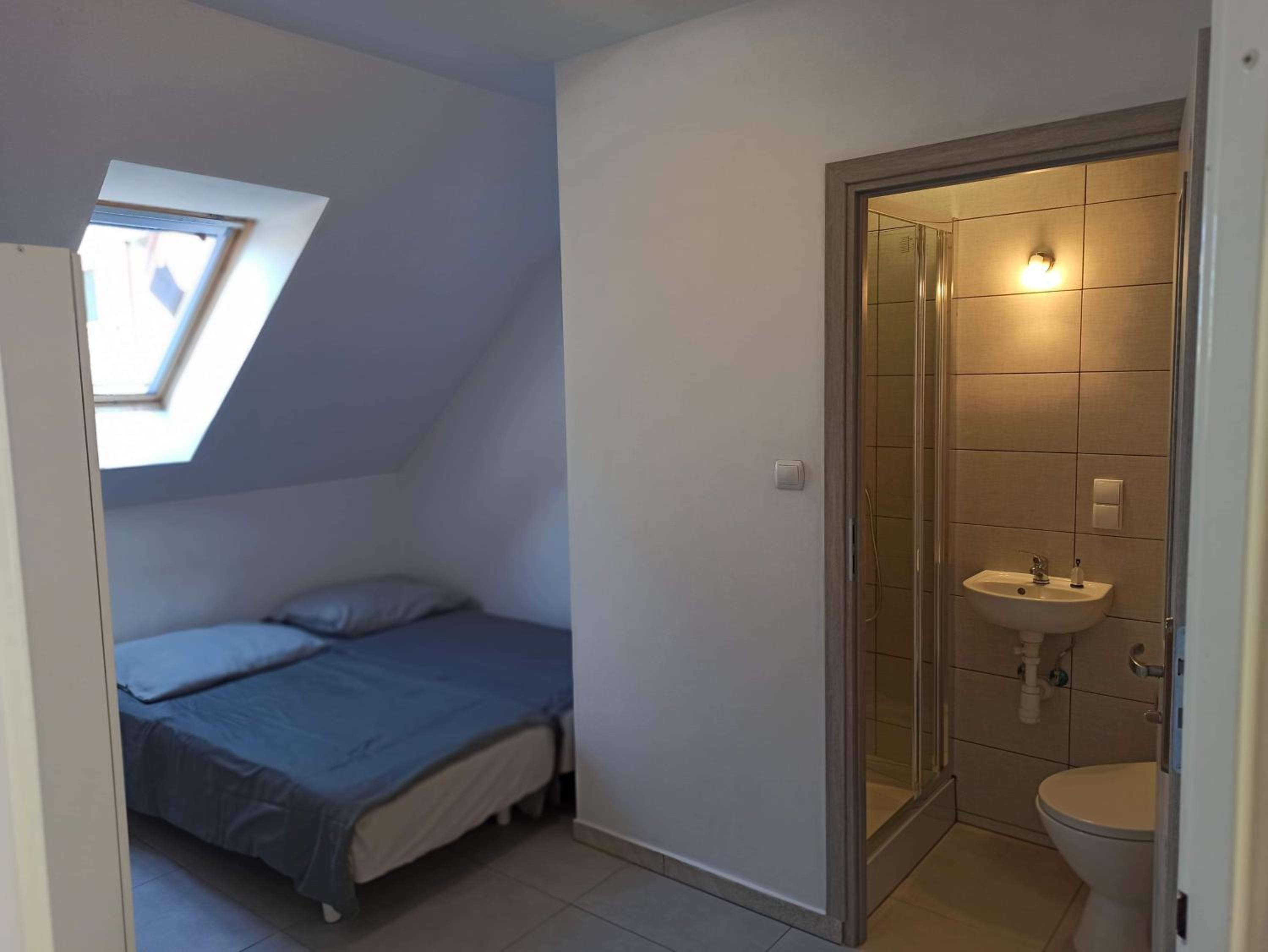 Double Room with Private Bathroom photo 1