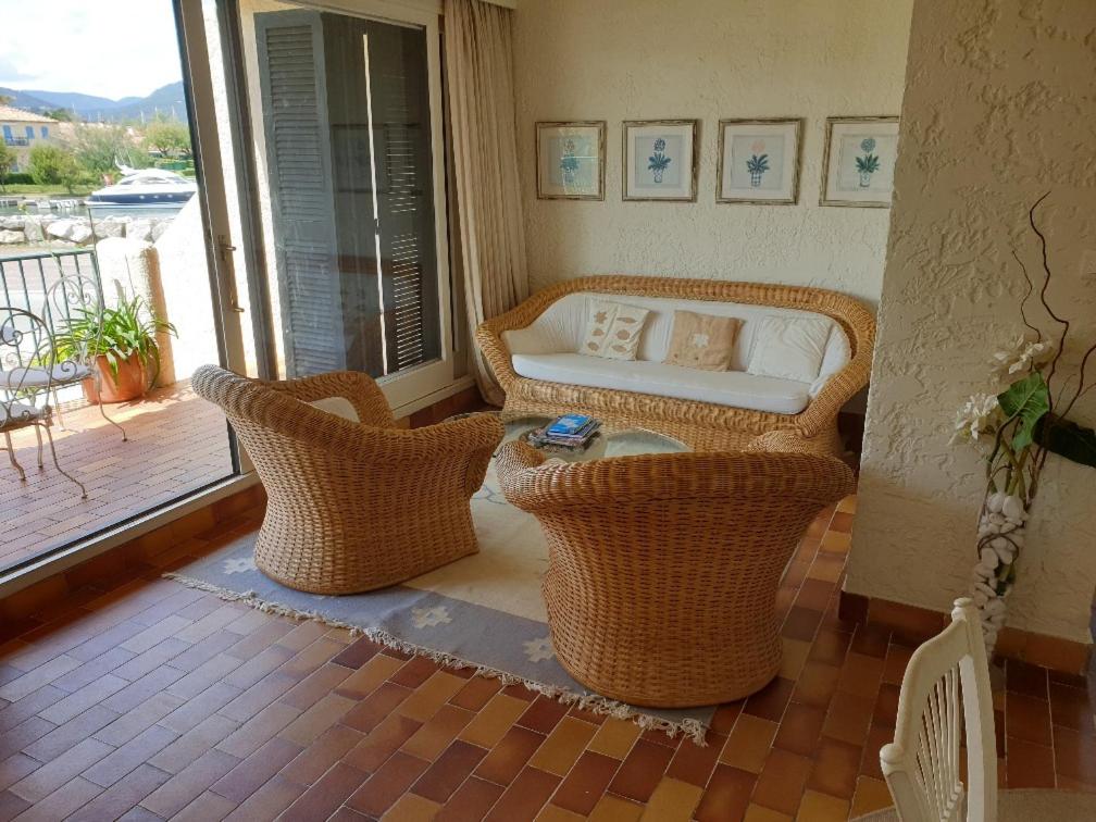 Apartment with Sea View photo 2