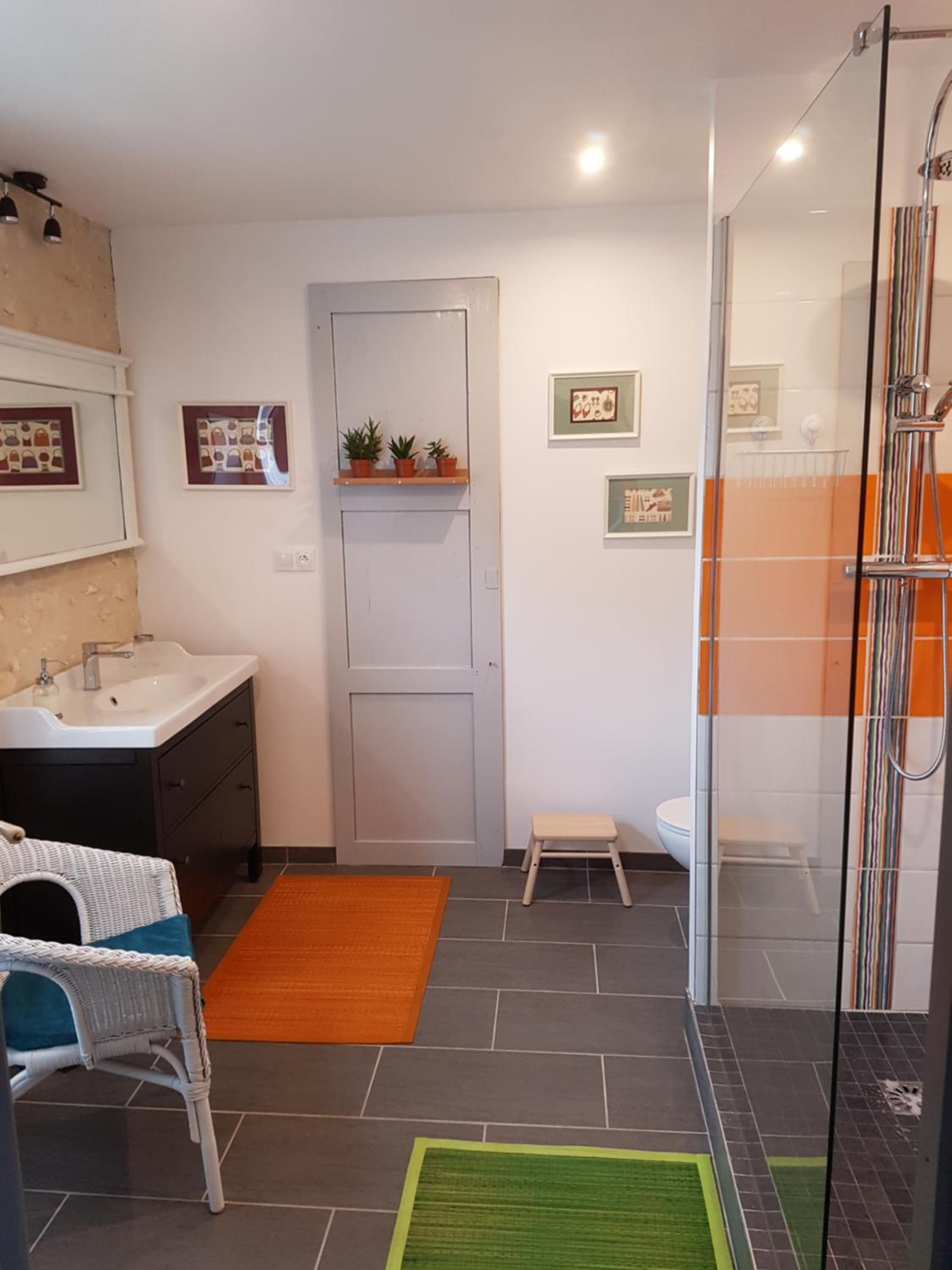 Deluxe Double Room (2 Adults + 2 Child) photo 2
