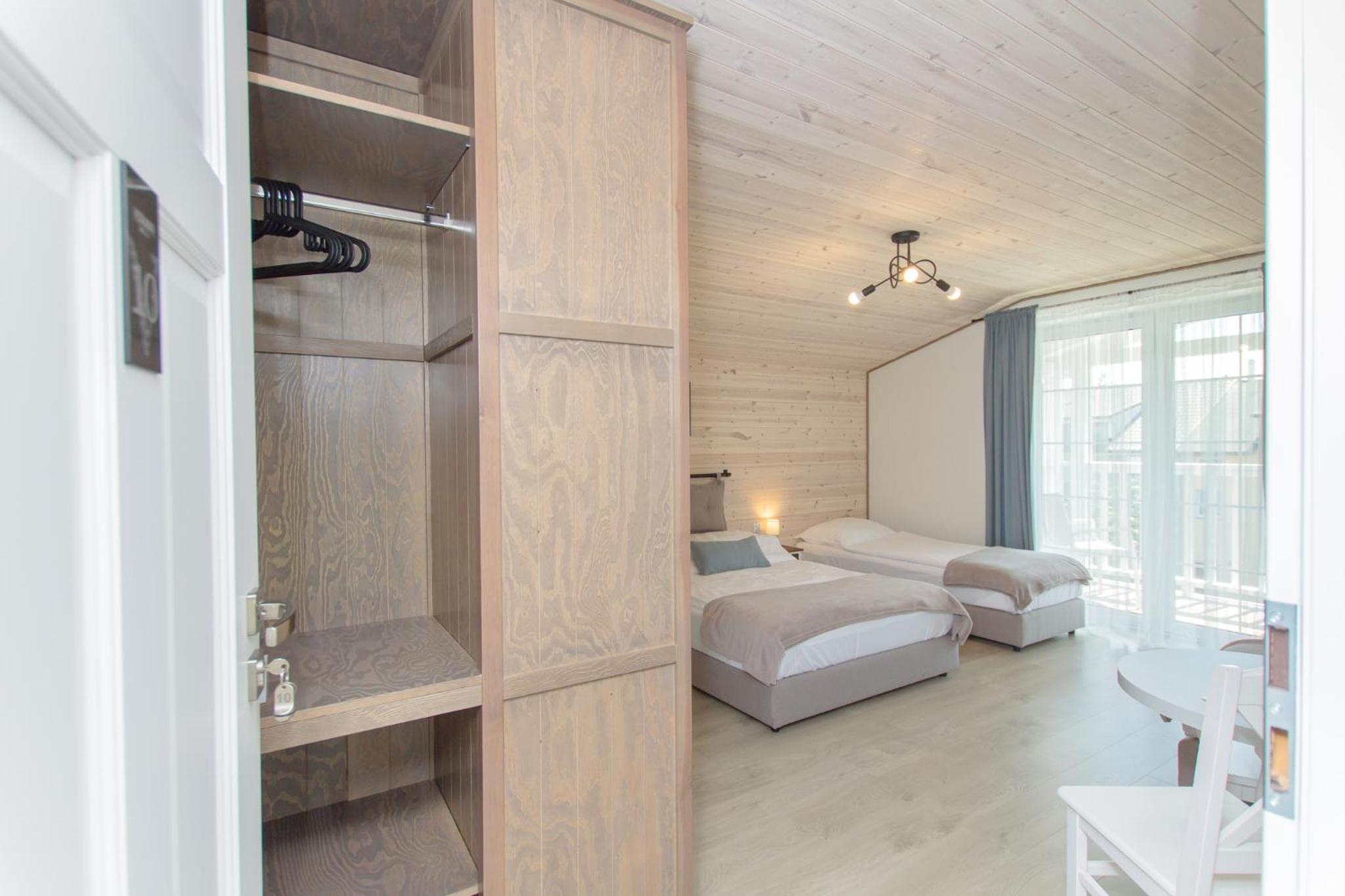 Quadruple Room with Balcony photo 2