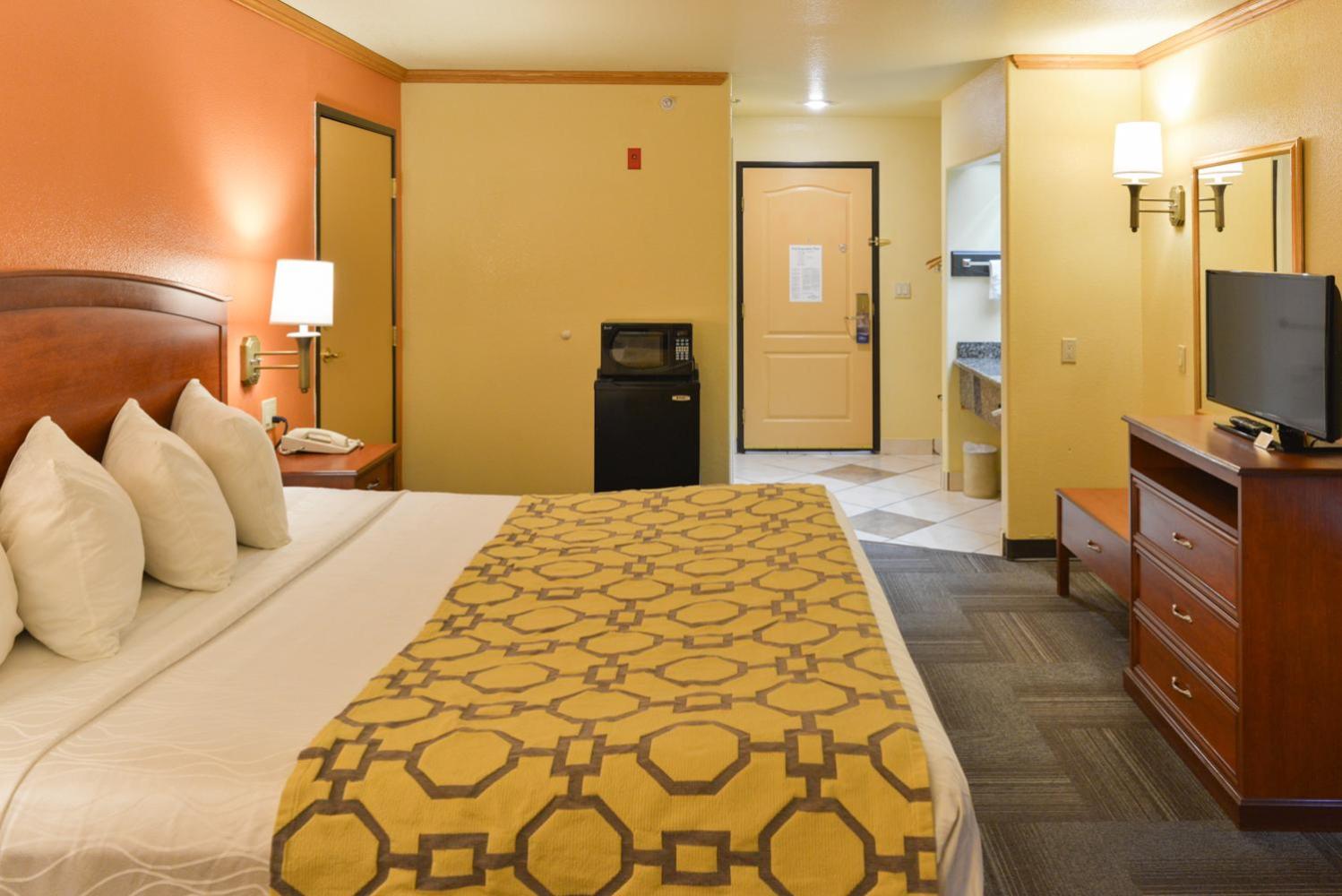 King Room - Mobility Access/Non-Smoking