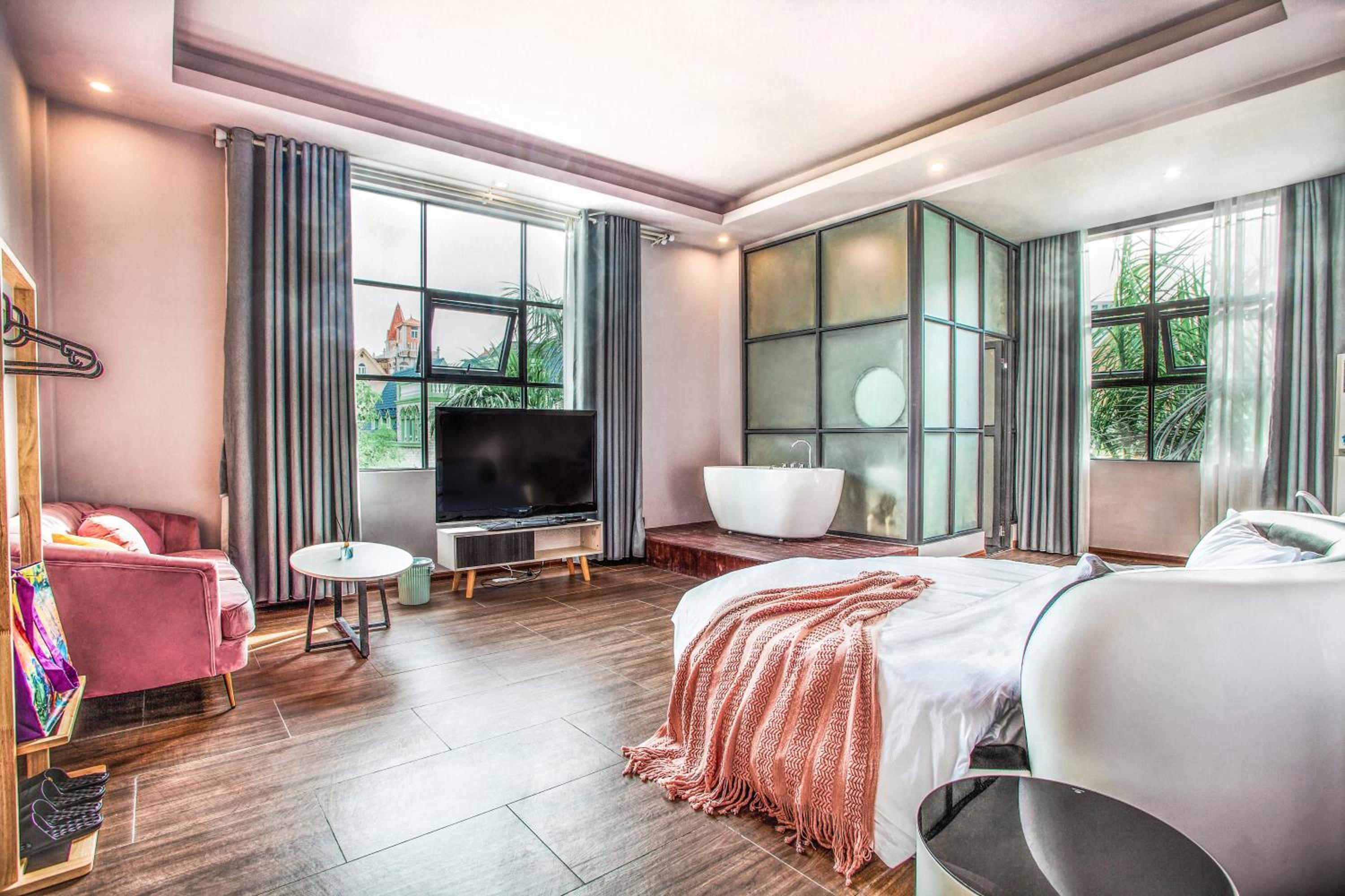 Deluxe Double Room with Bath