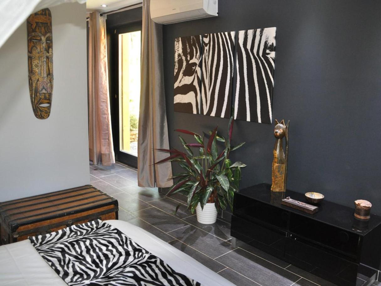 Deluxe Suite photo 2