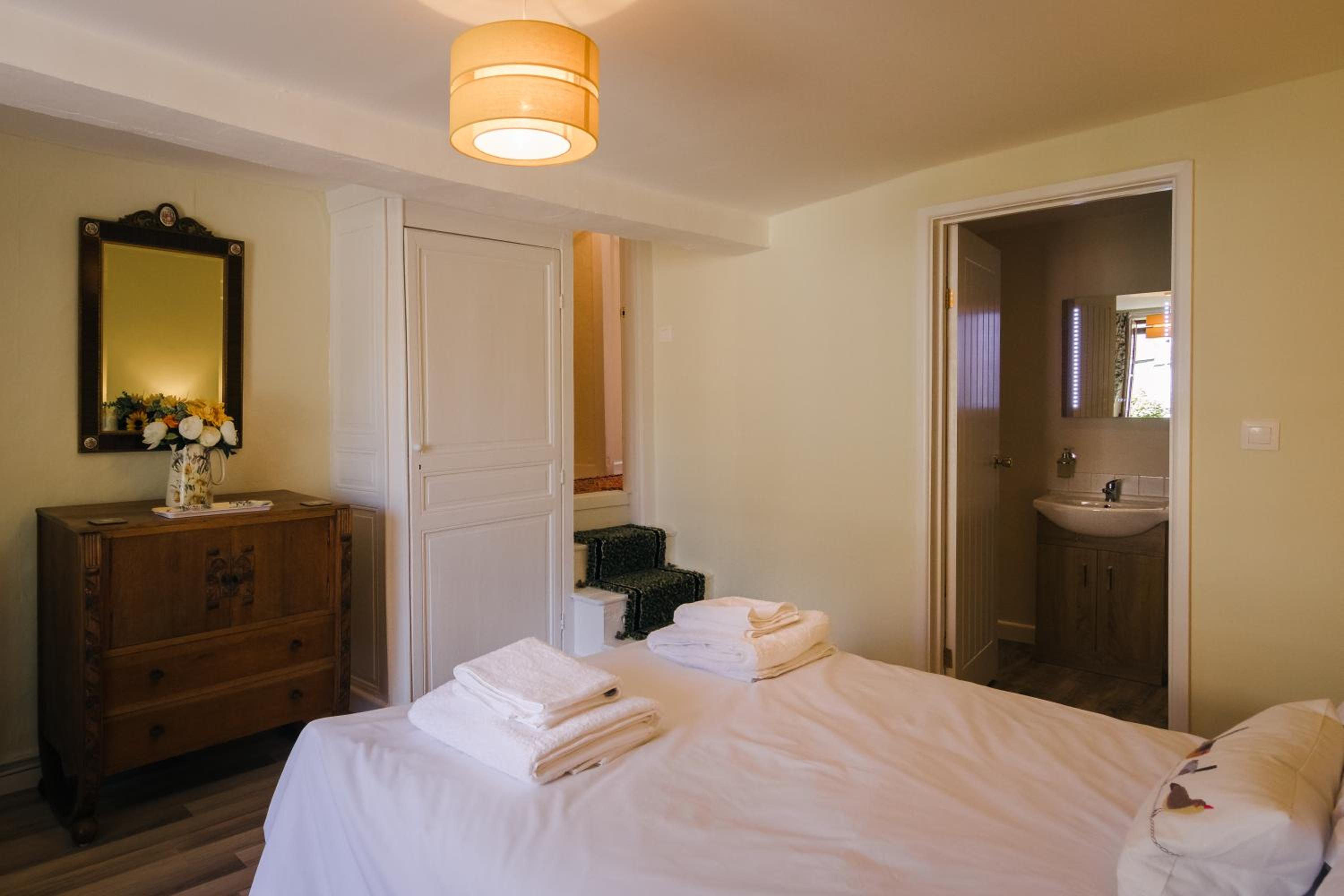 Double Room with Private Bathroom