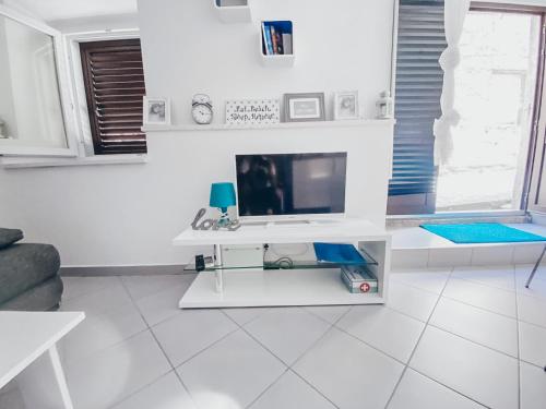 Studio Apartment photo 2