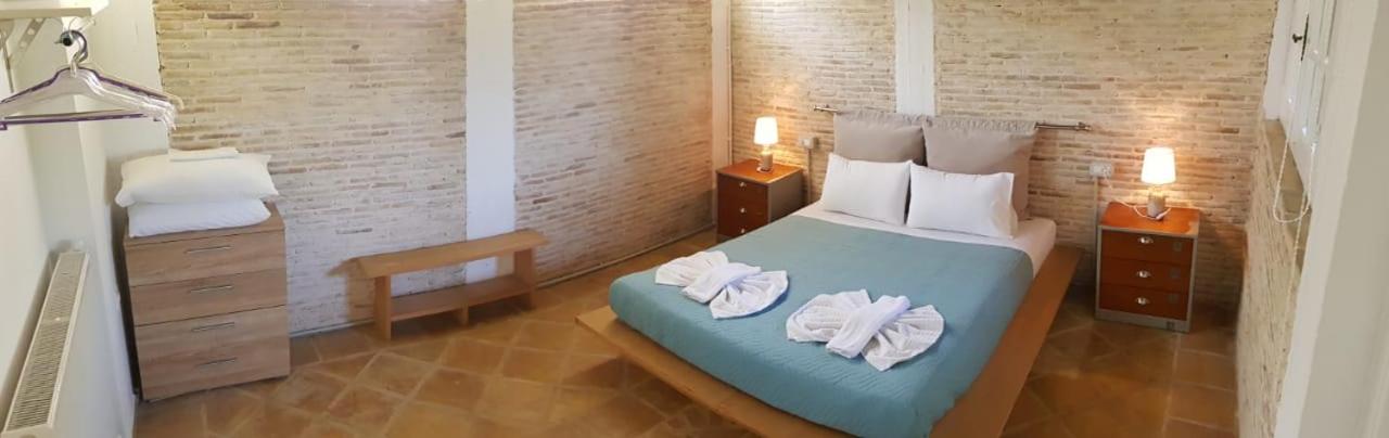 Double Room with Patio photo 2
