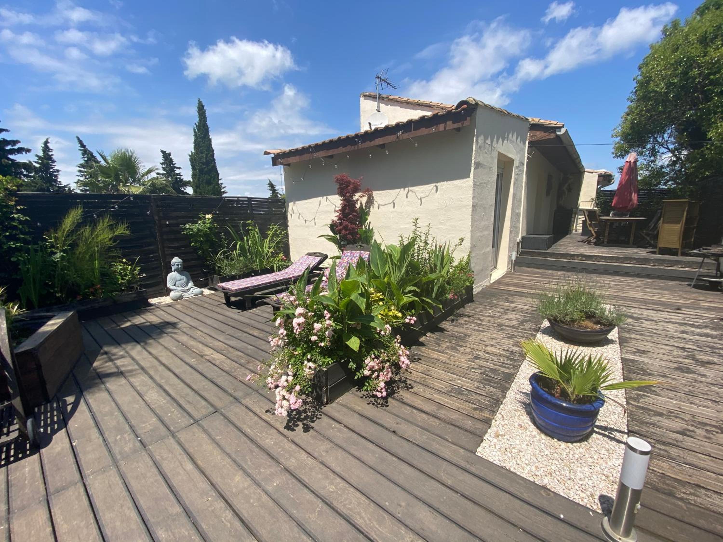 Apartment with Terrace - Photo 68