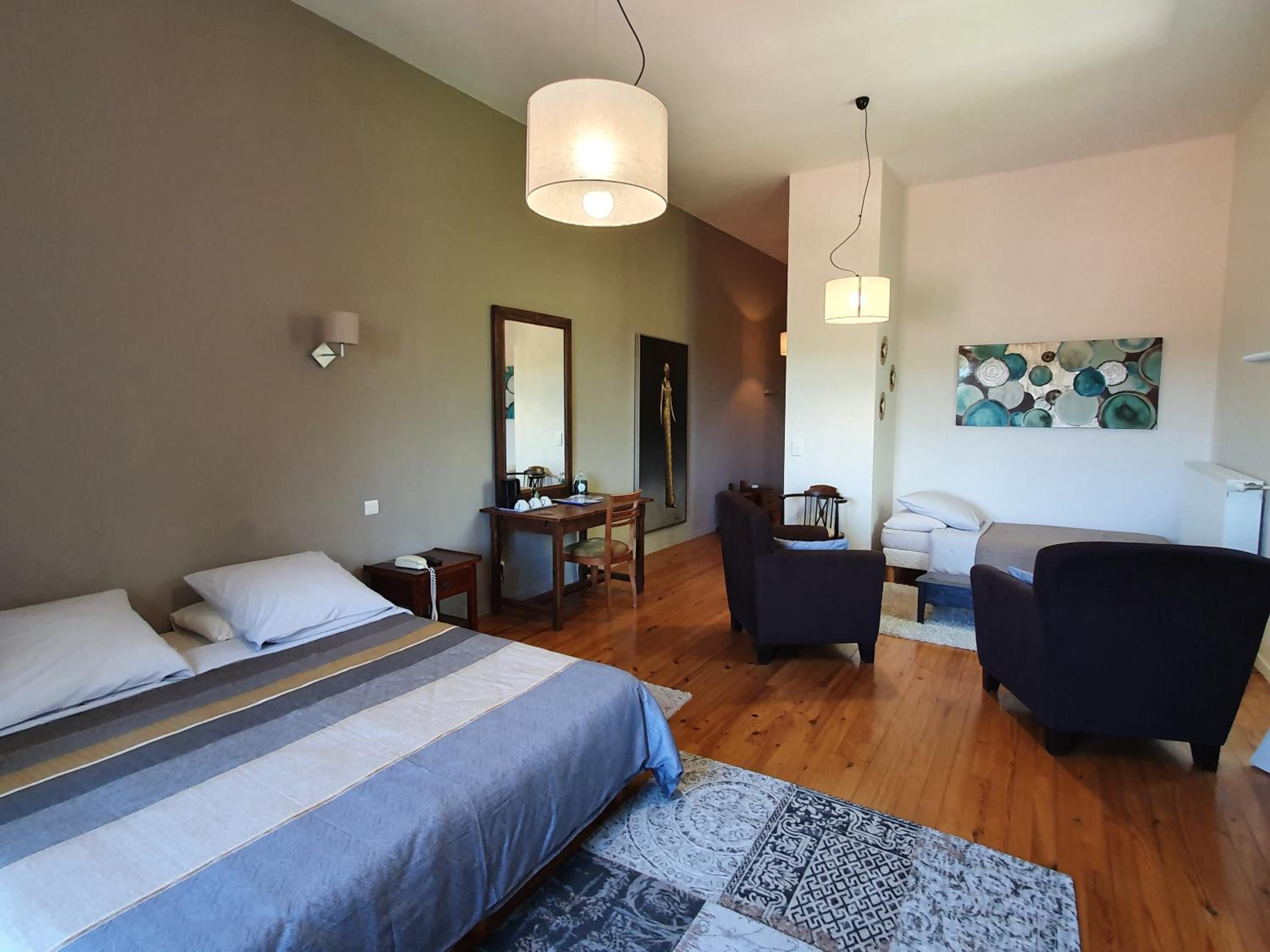 Superior One-Bedroom Apartment