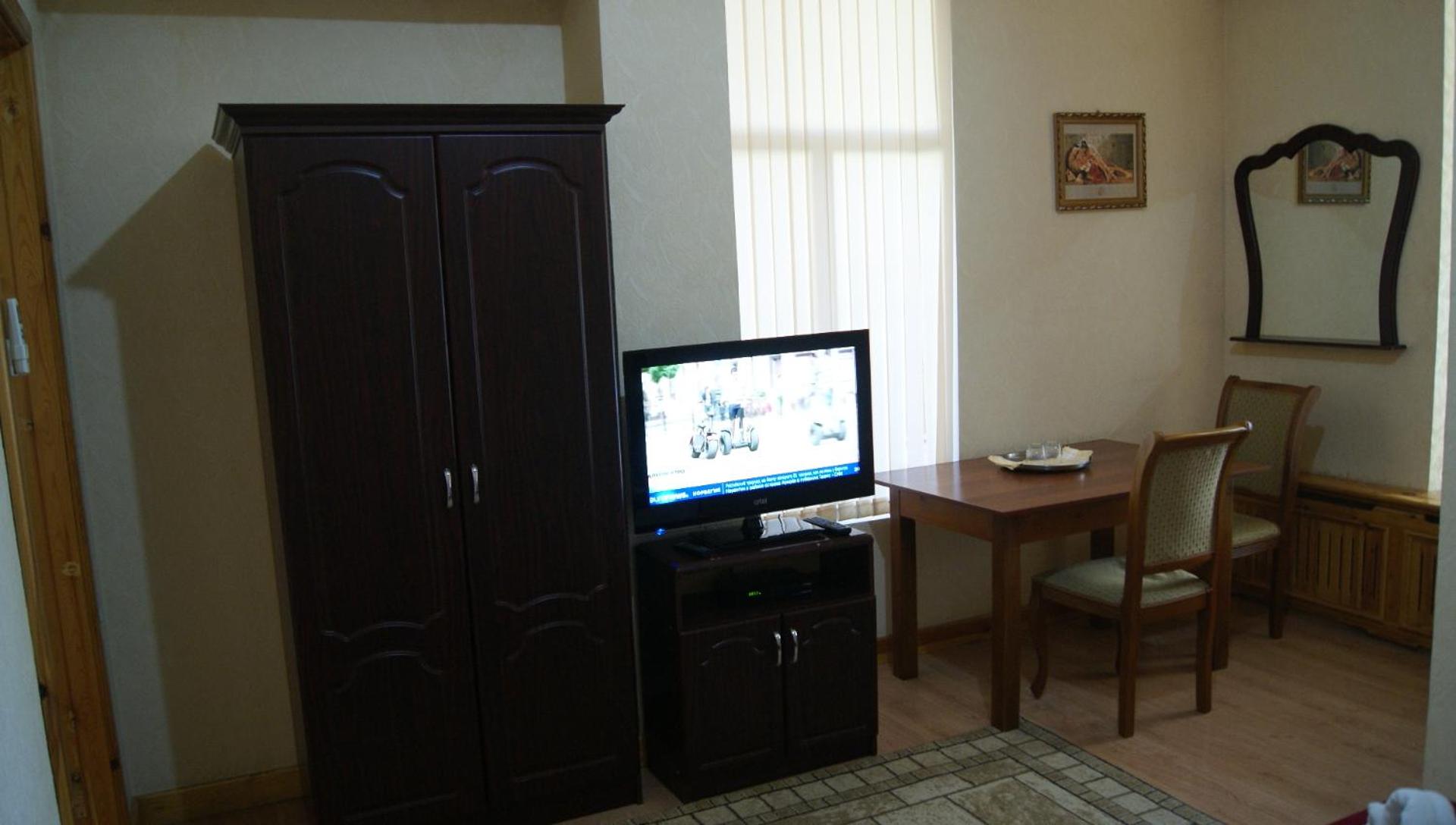 Large Double Room