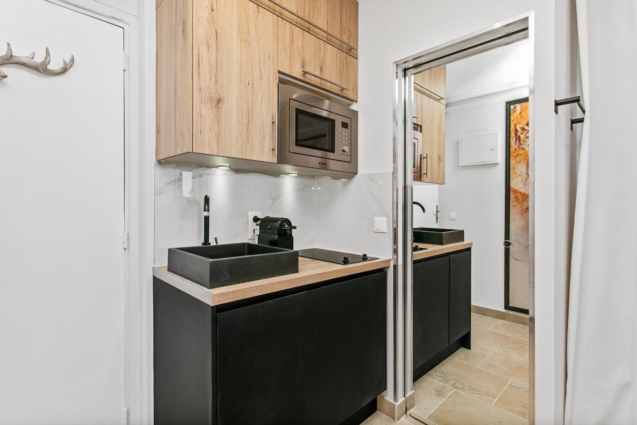 Studio Apartment