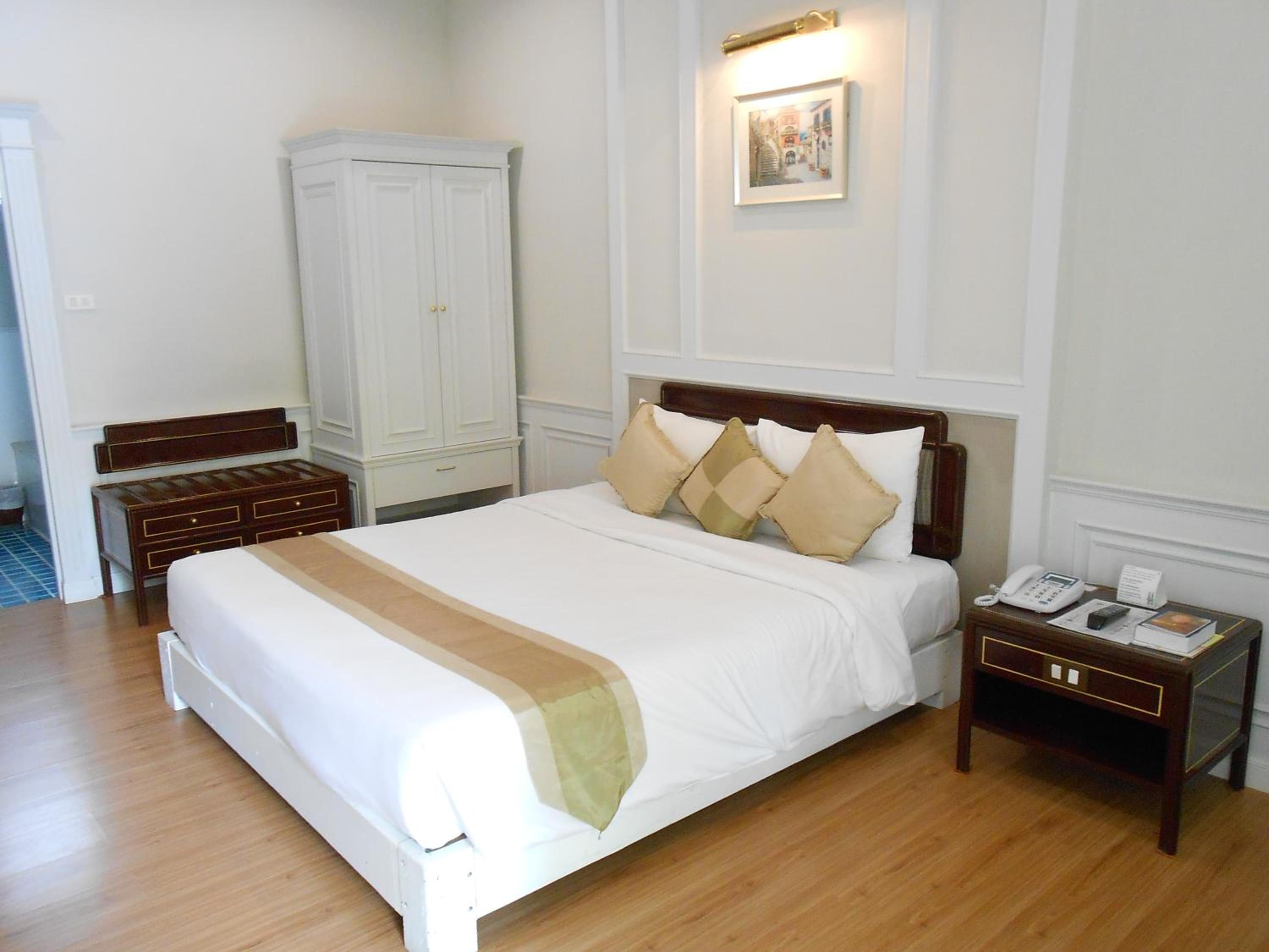 Luxury Grand  Deluxe Double Room photo 2