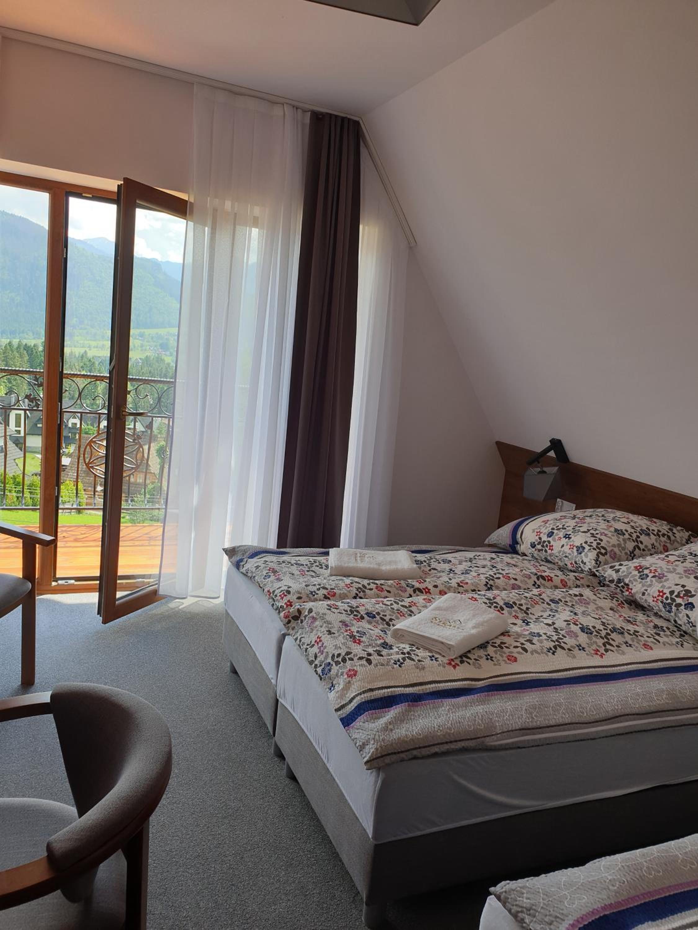 Double Room with Mountain View photo 2