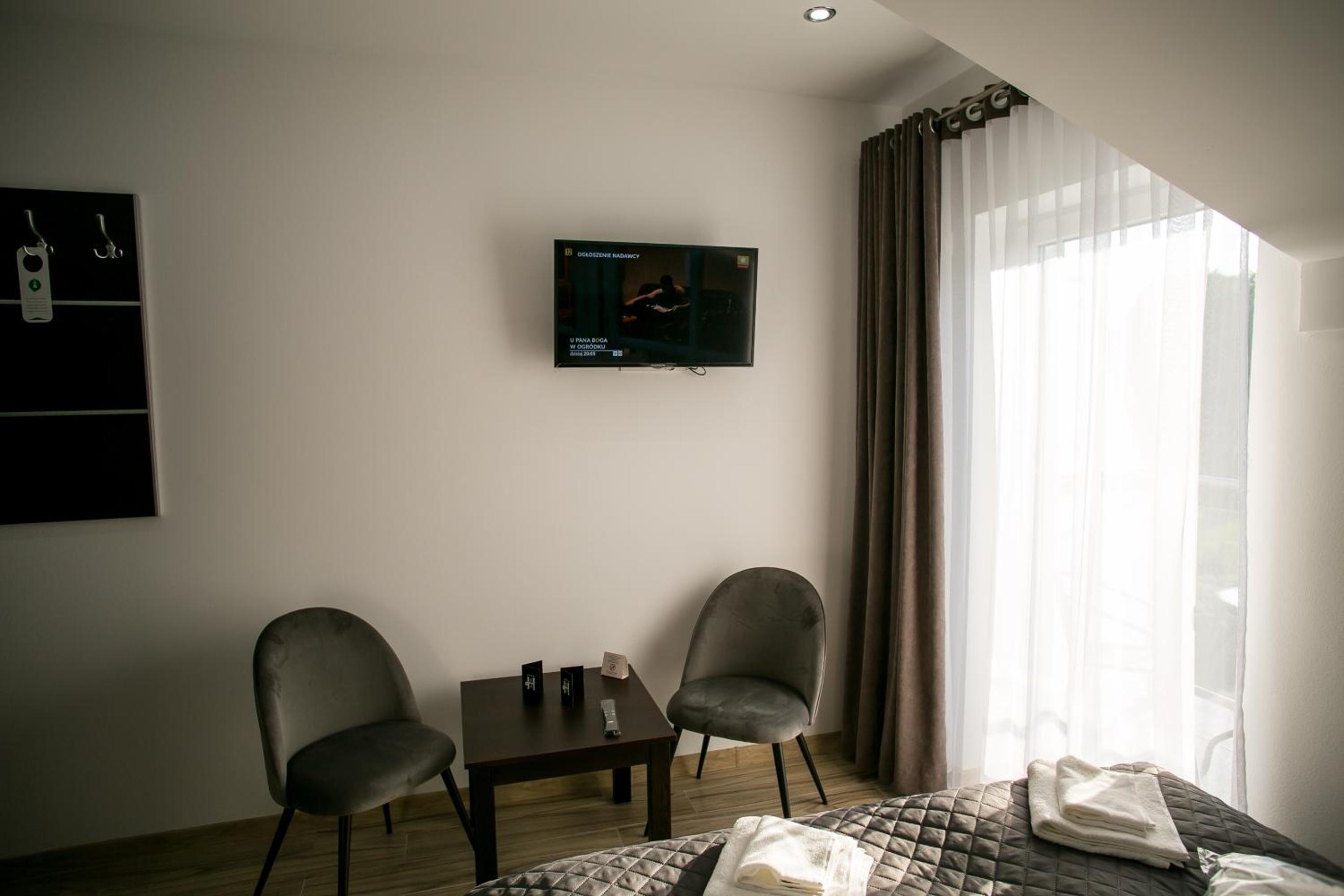 Double Room with Balcony photo 3