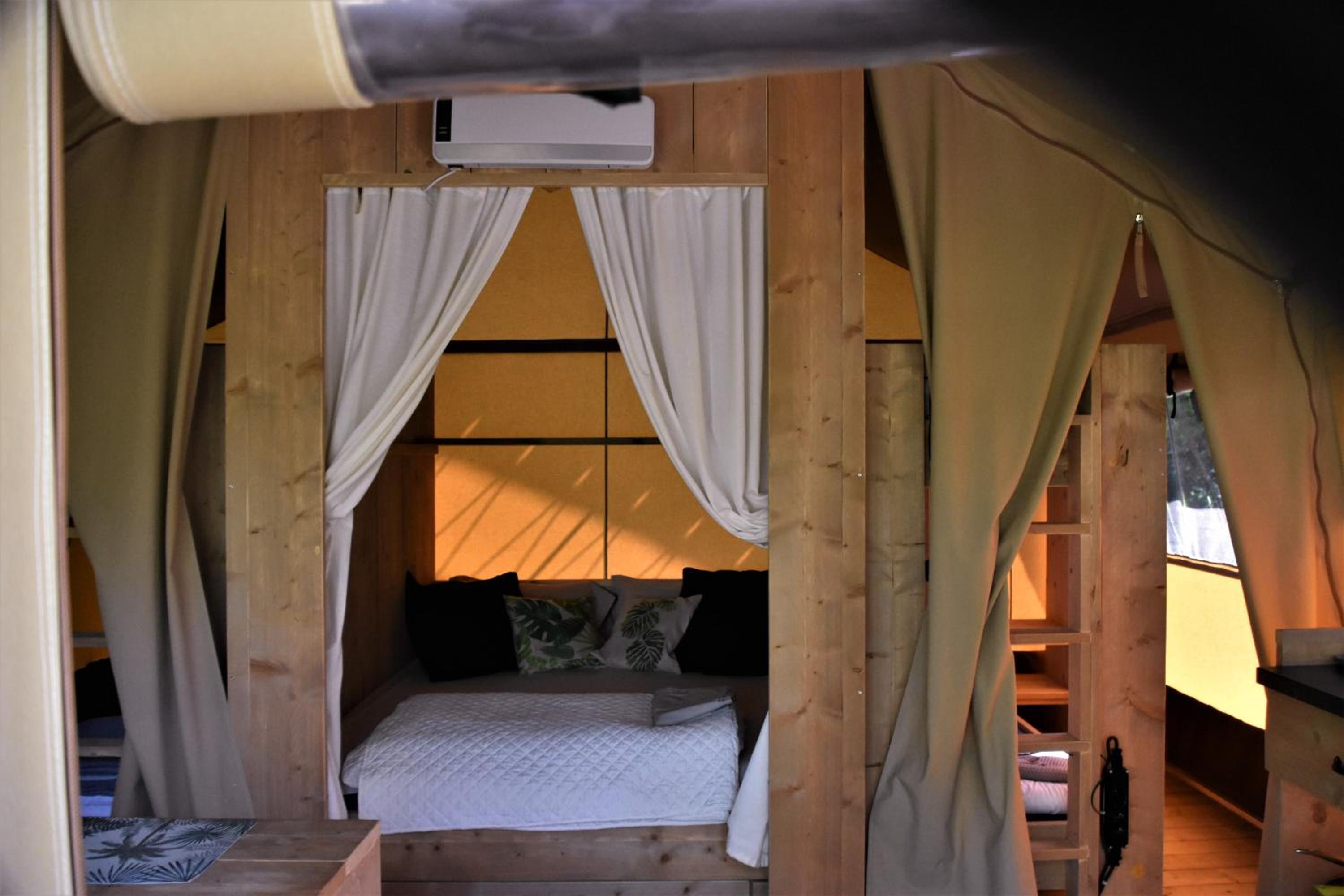 Eco-lodge 2 photo 1