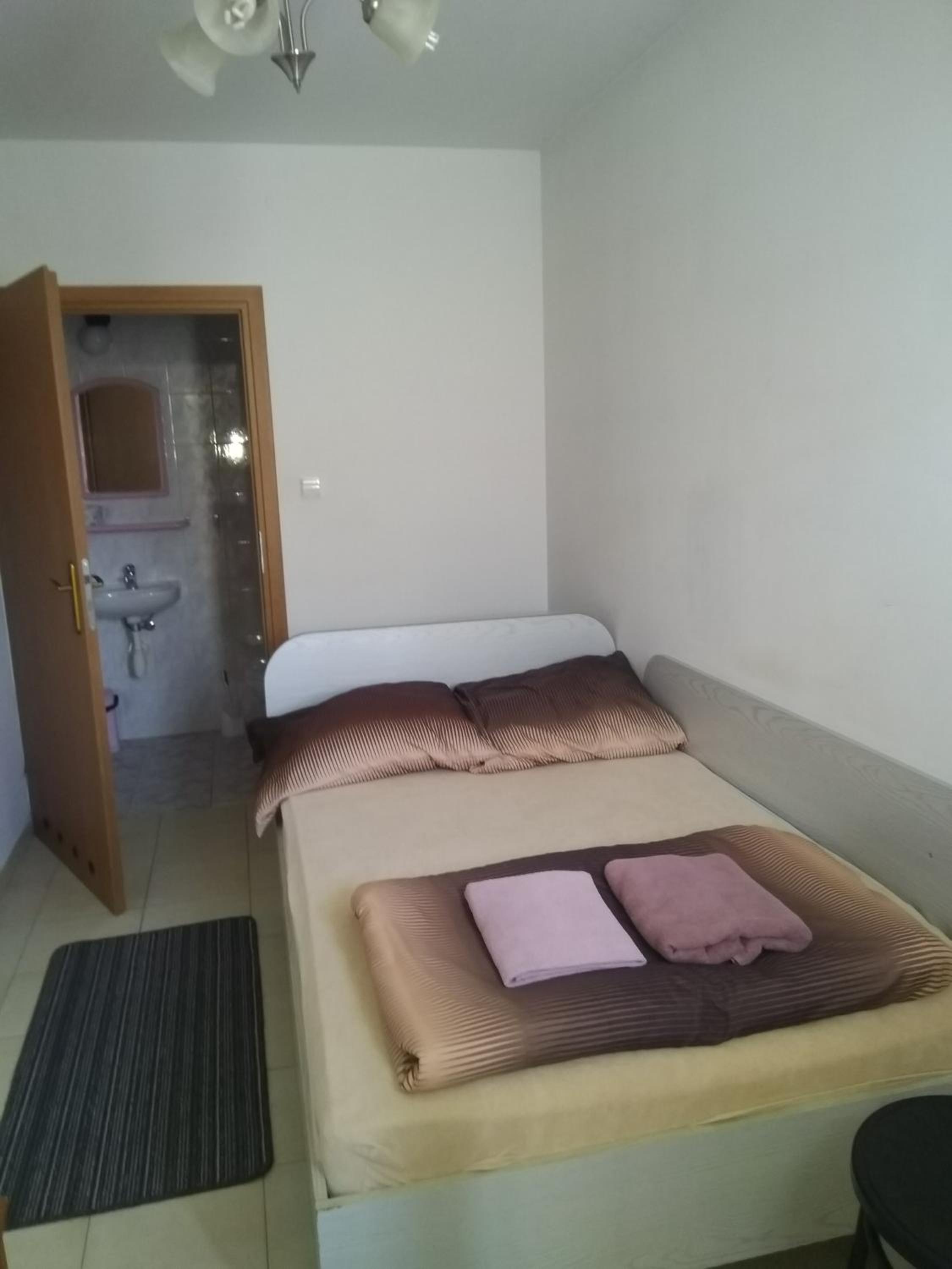 Small Double Room photo 1