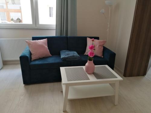 Apartment - Photo 2