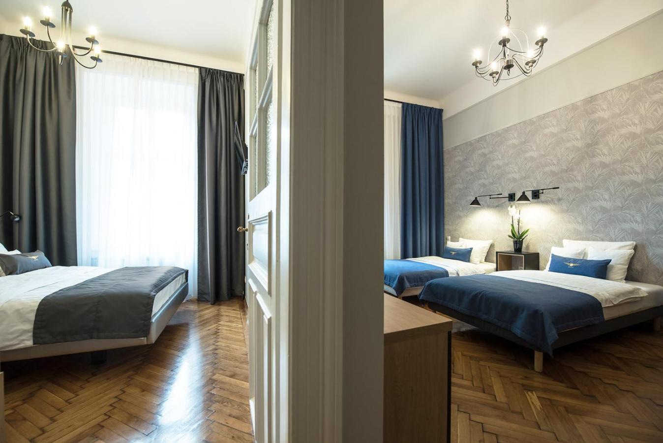 Superior One-Bedroom Apartment with King and Twin Bed