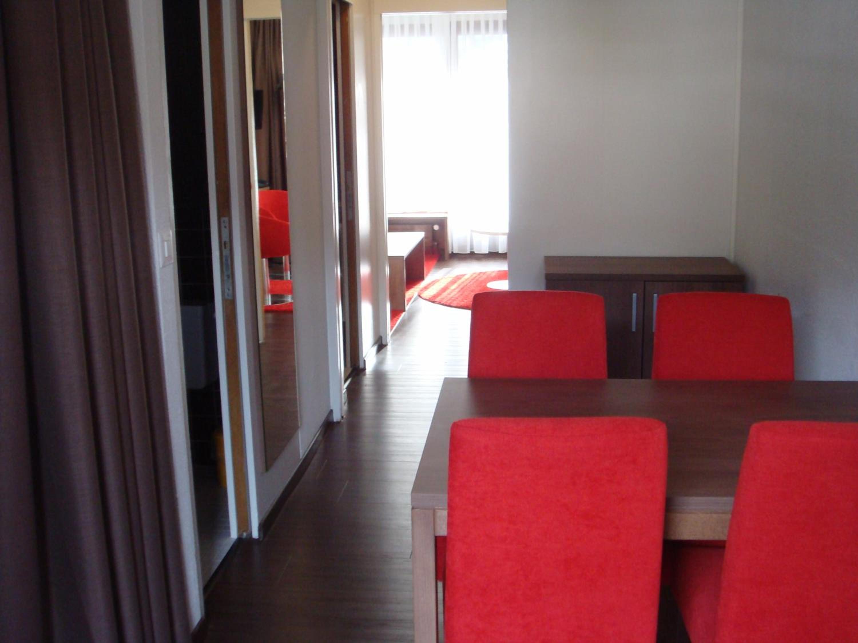 Comfort One-Bedroom Apartment with Balcony