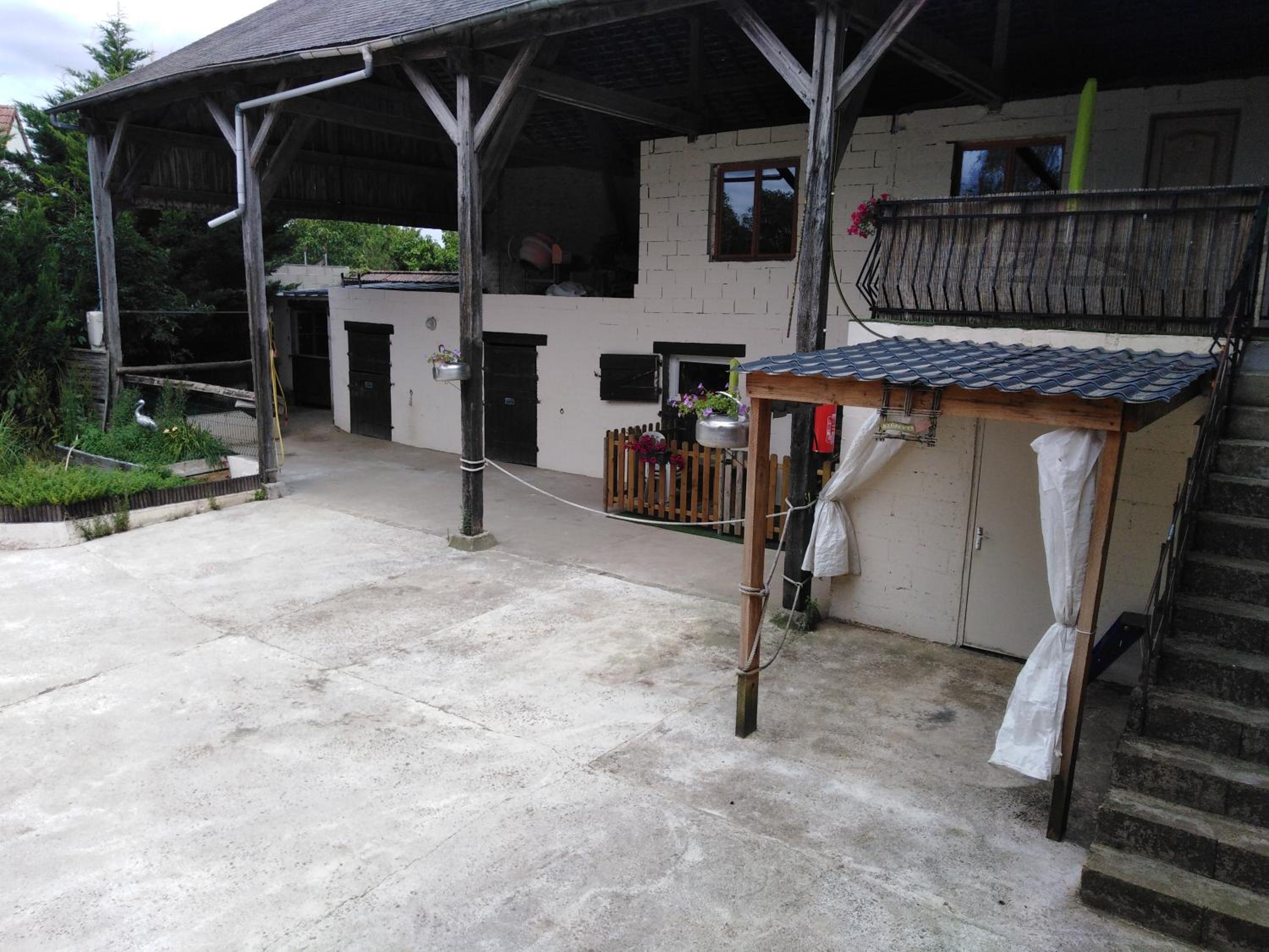 Family Studio - Photo 8