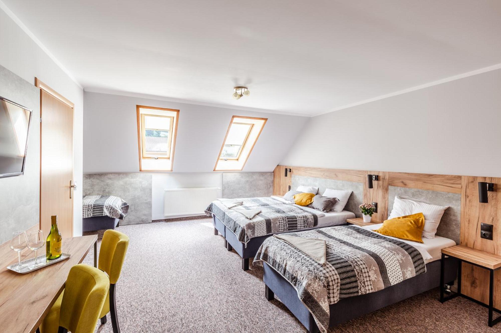 Quadruple Room with Mountain View
