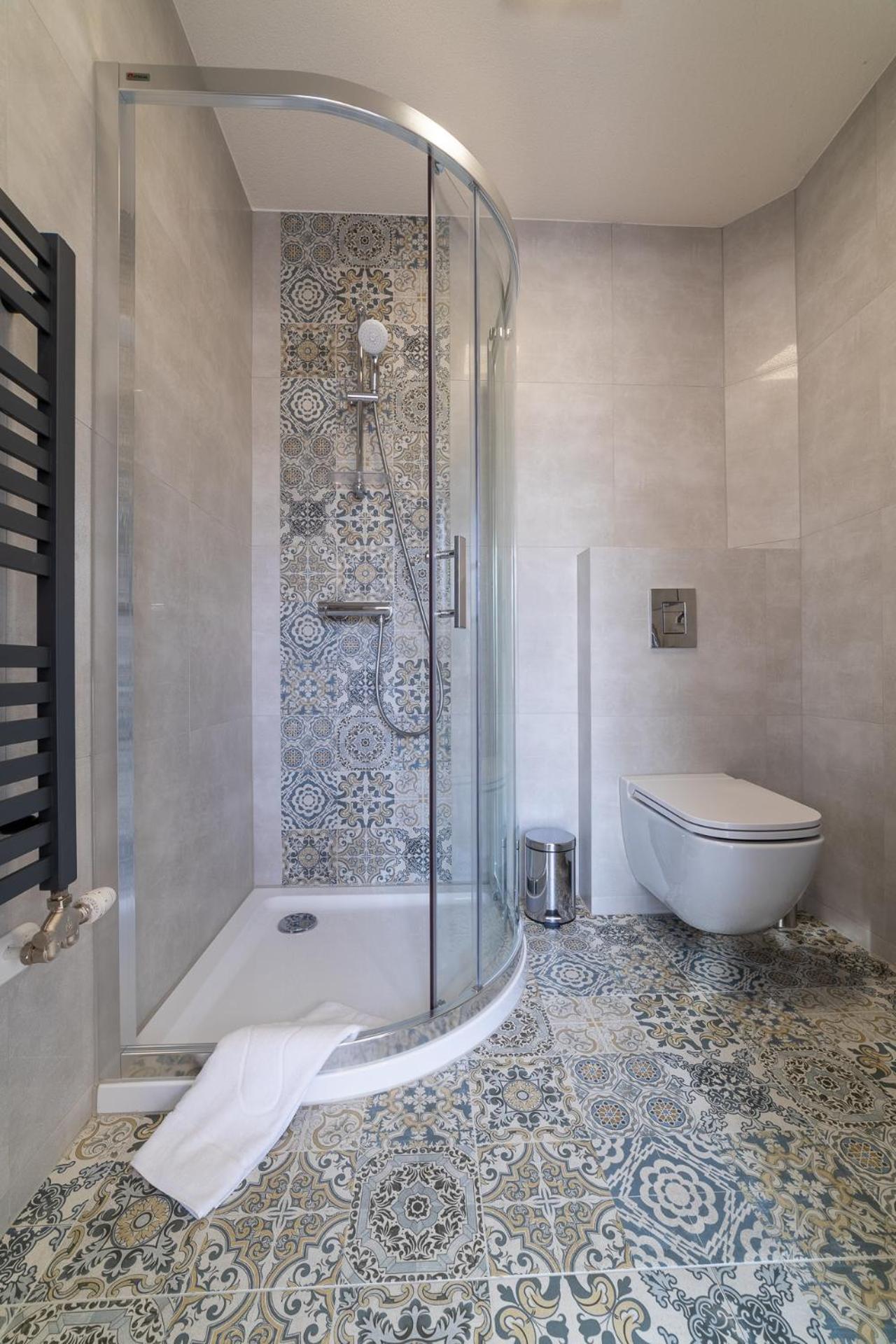 Triple Room with Private Bathroom