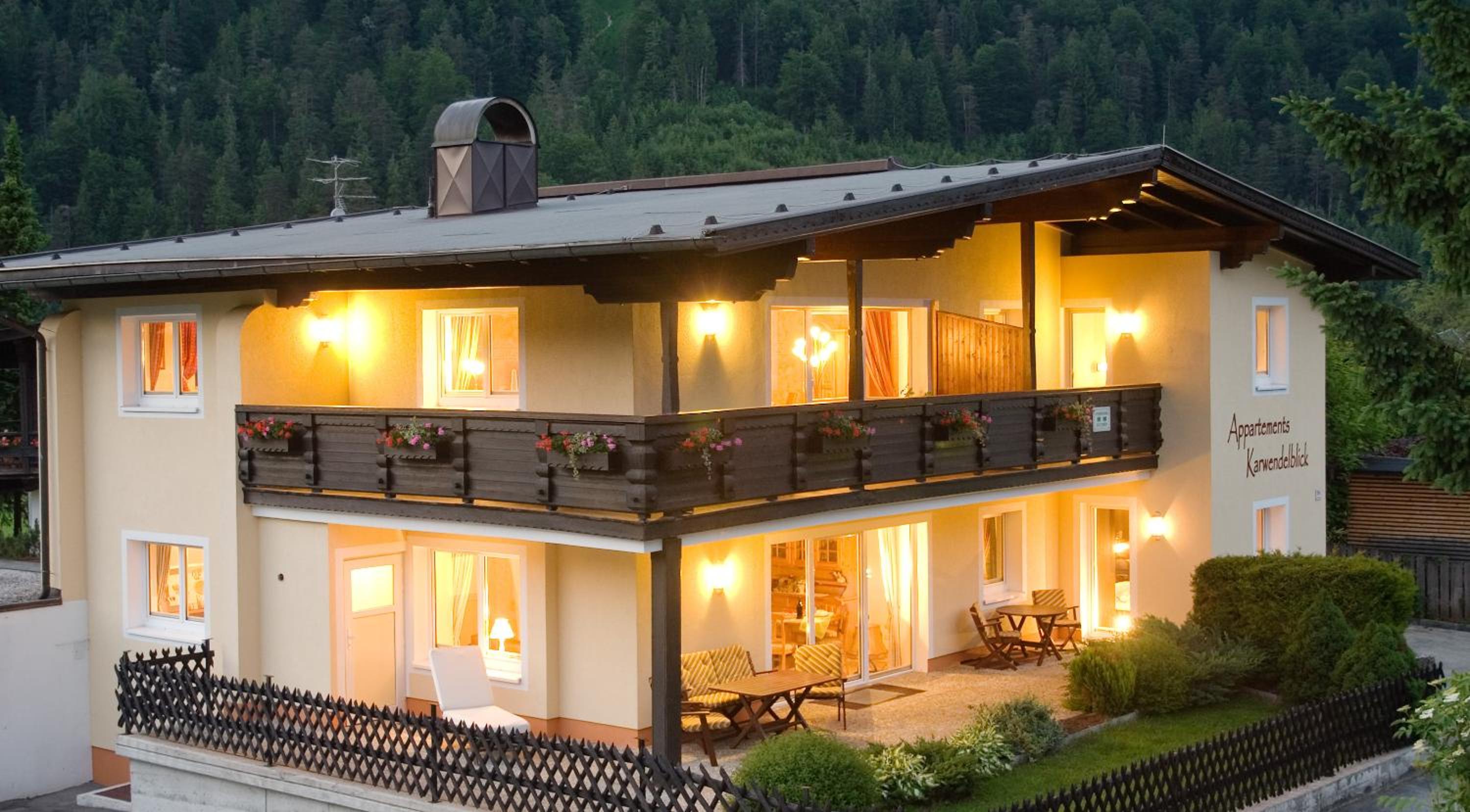 Deluxe Apartment with Balcony