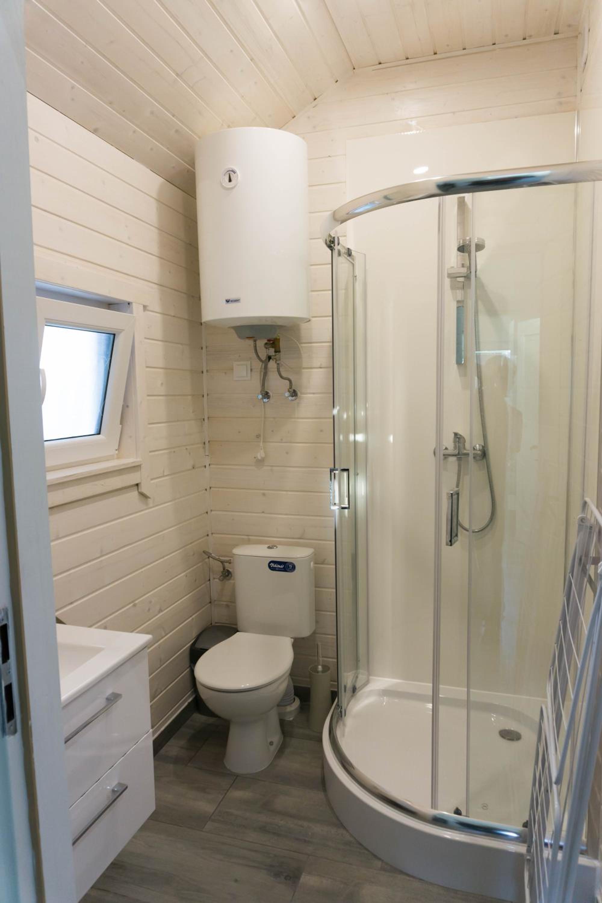 Two-Bedroom House - Photo 5