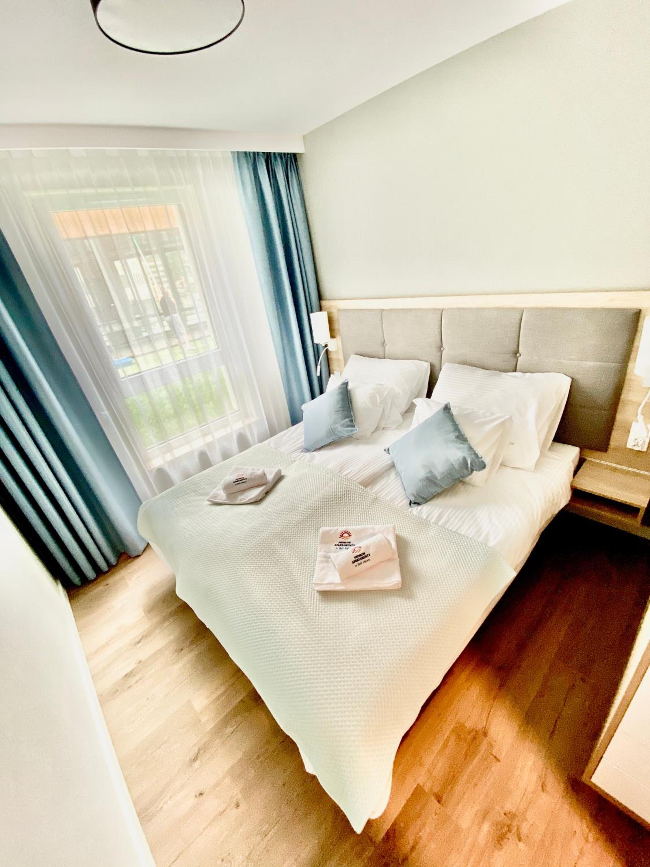 Apartment with Terrace - Photo 4