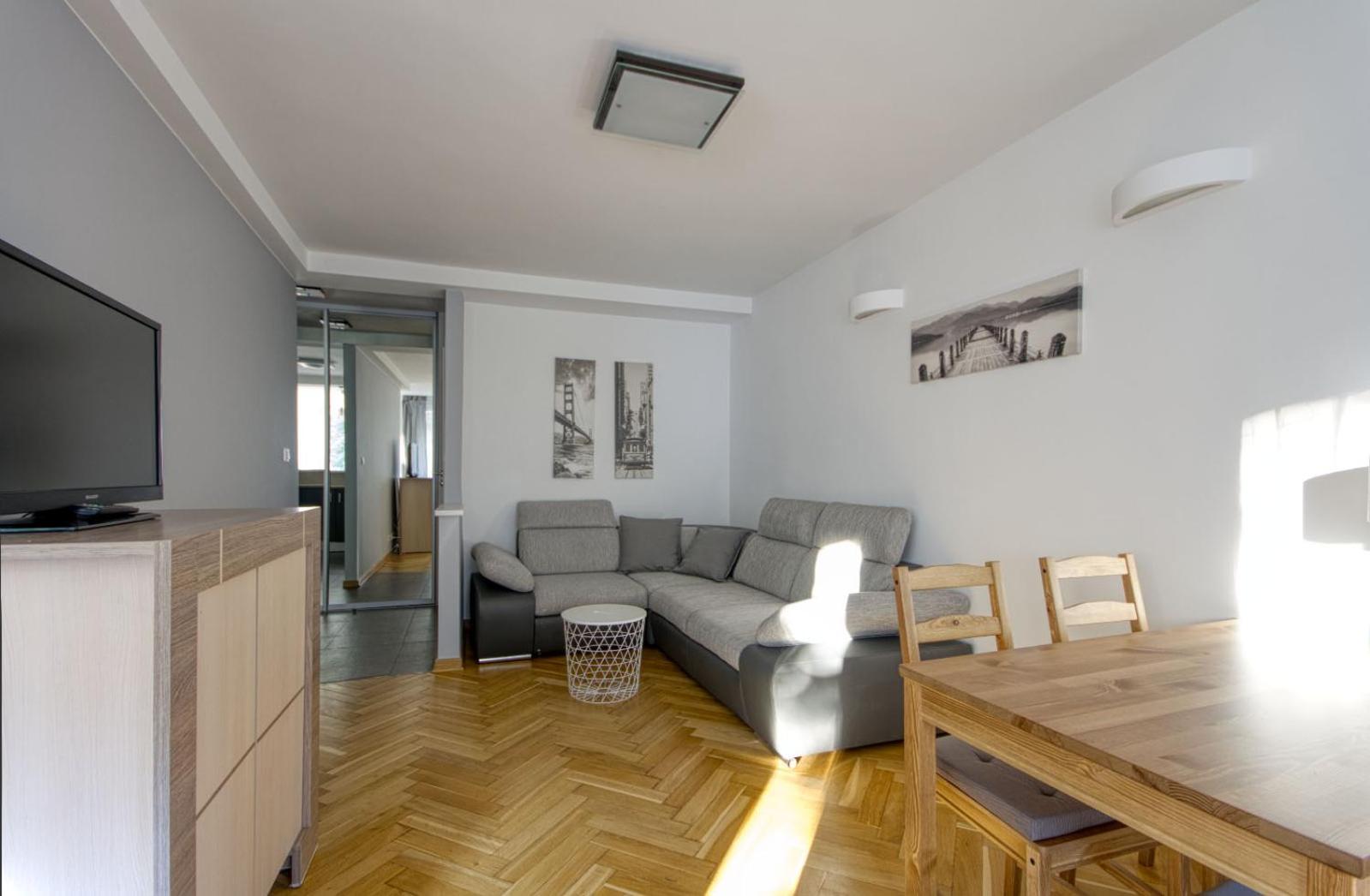 Studio Apartment - Photo 9