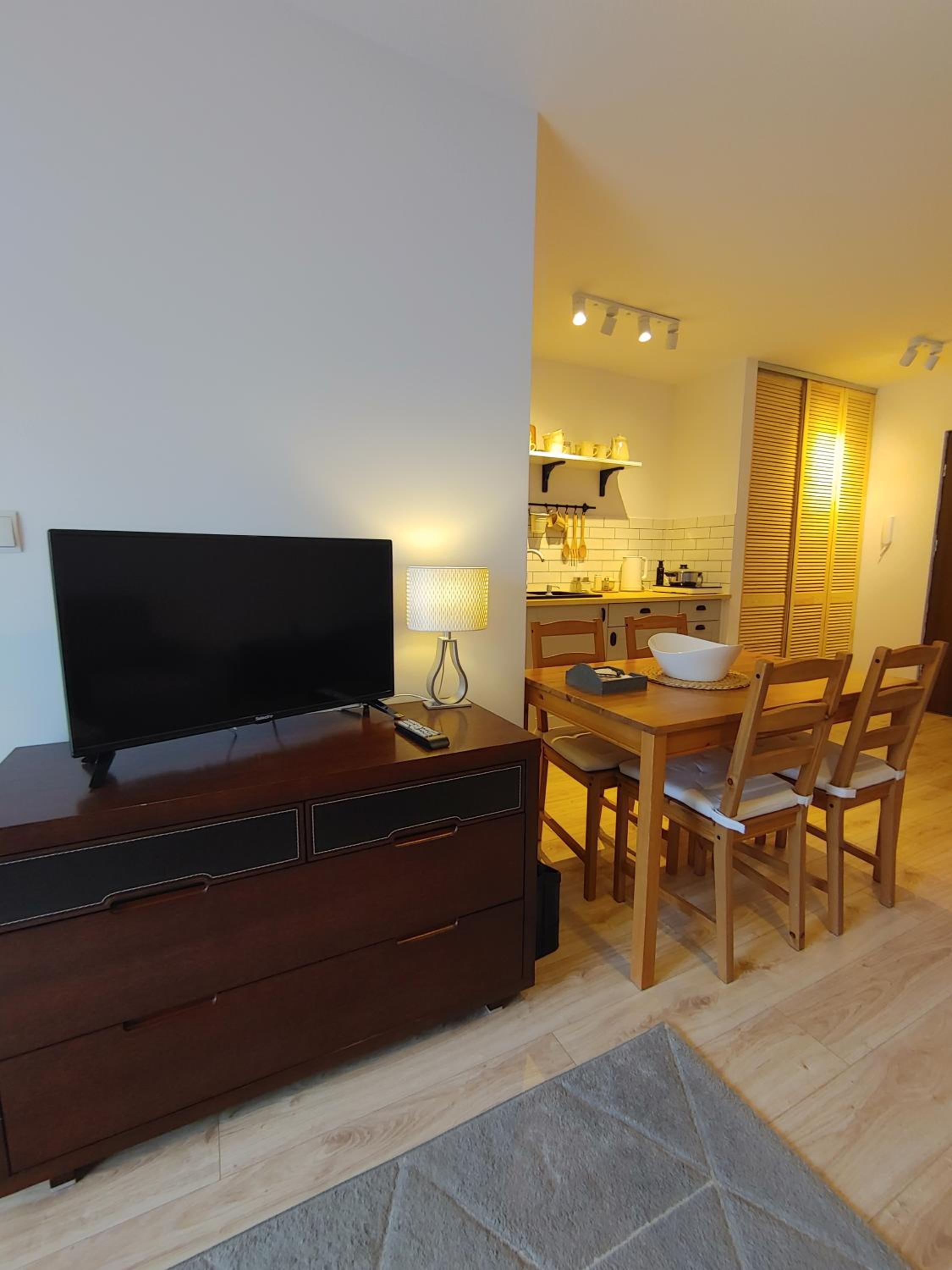 King Studio with Sofa Bed - Photo 21