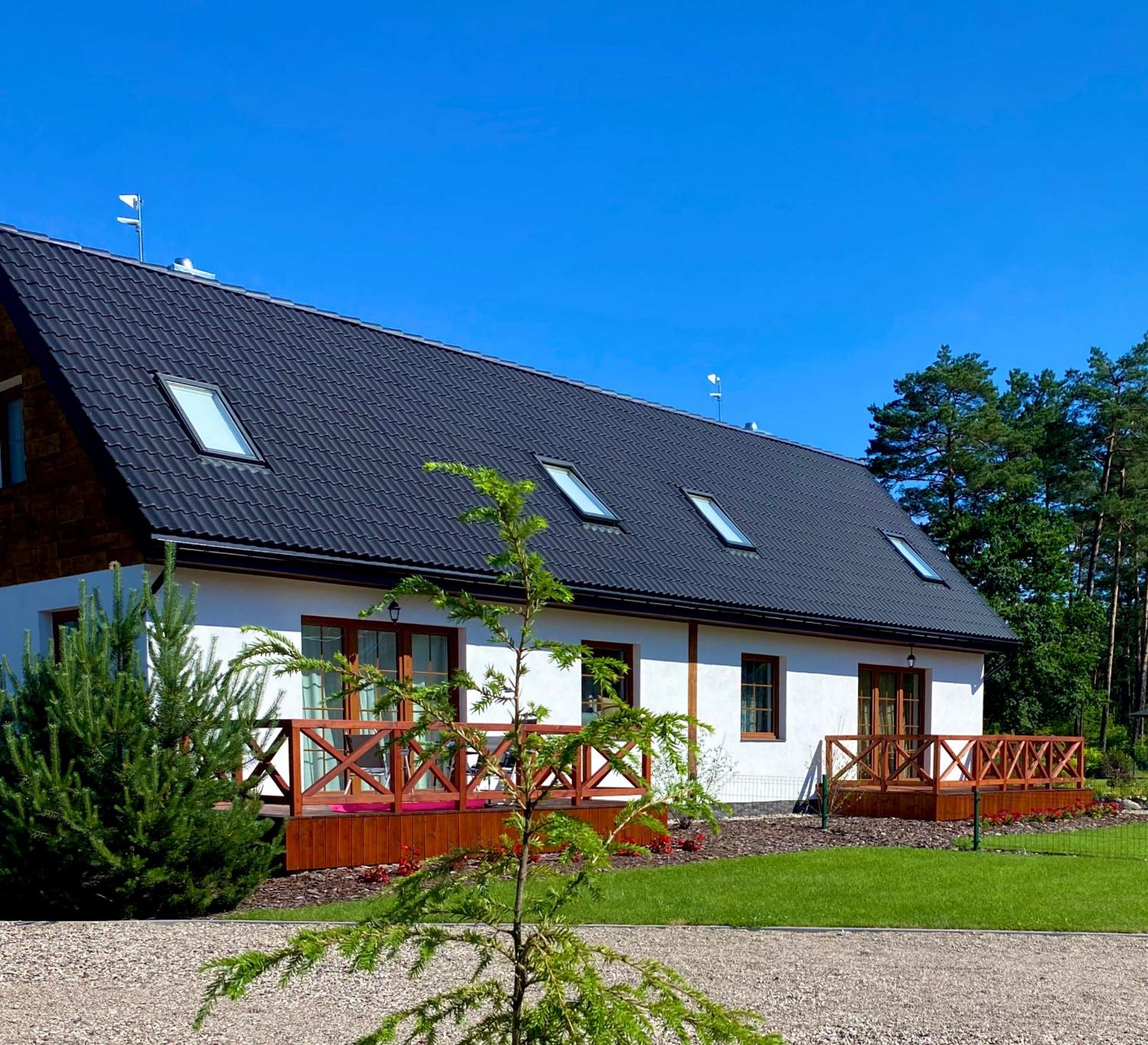 Three-Bedroom House photo 1