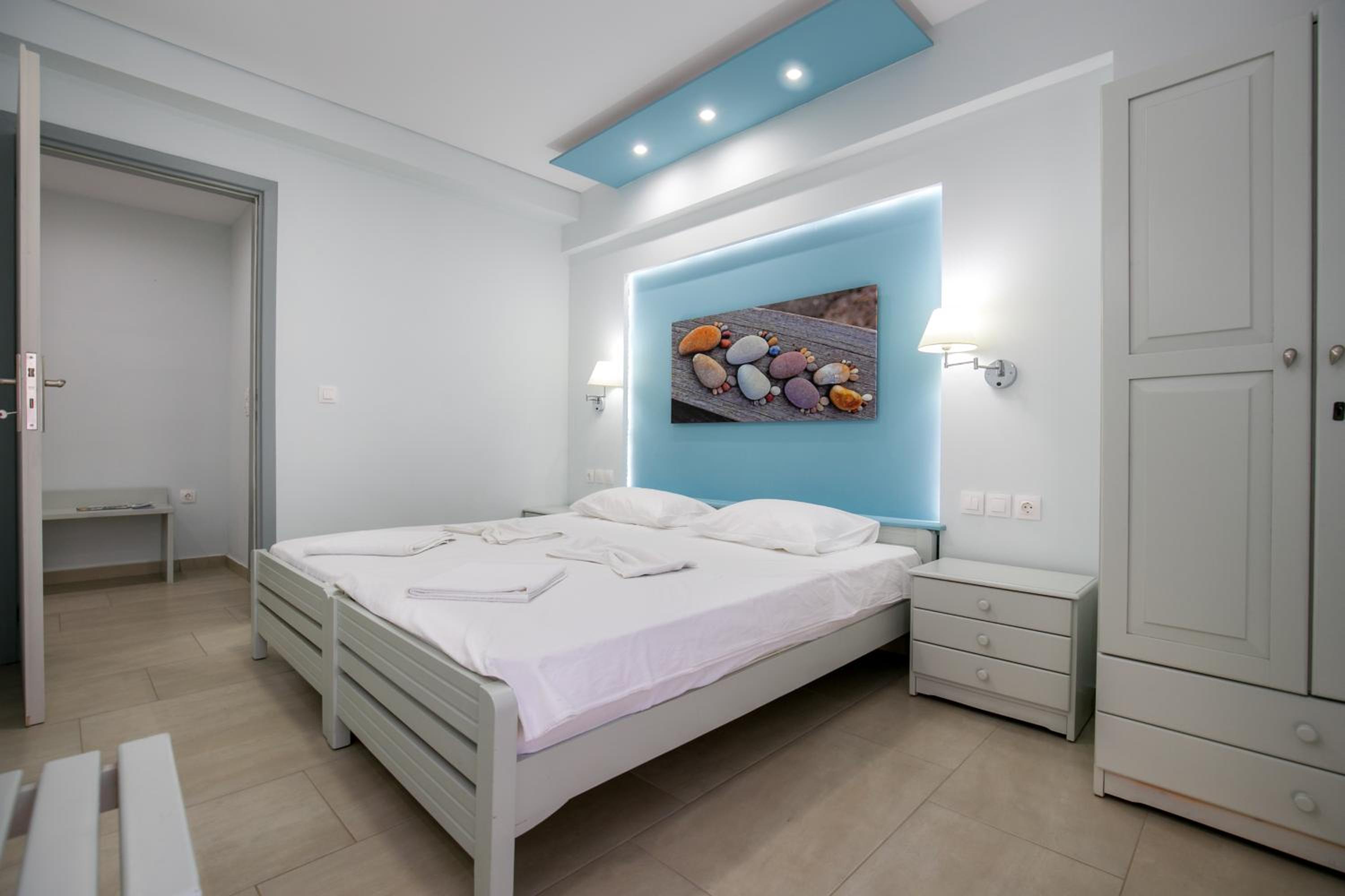 Quadruple Room with Garden View - Photo 1