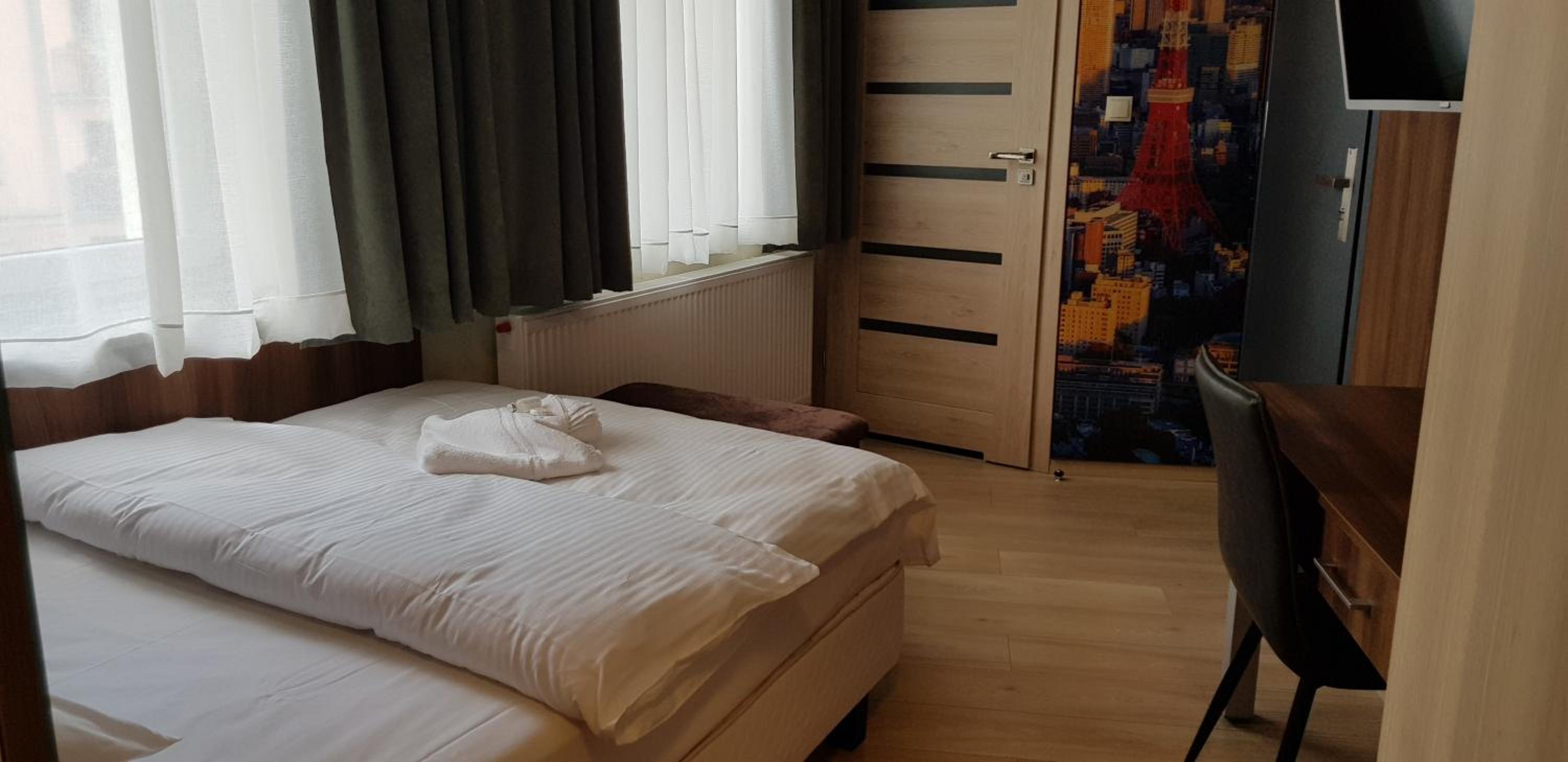 Small Double Room photo 1