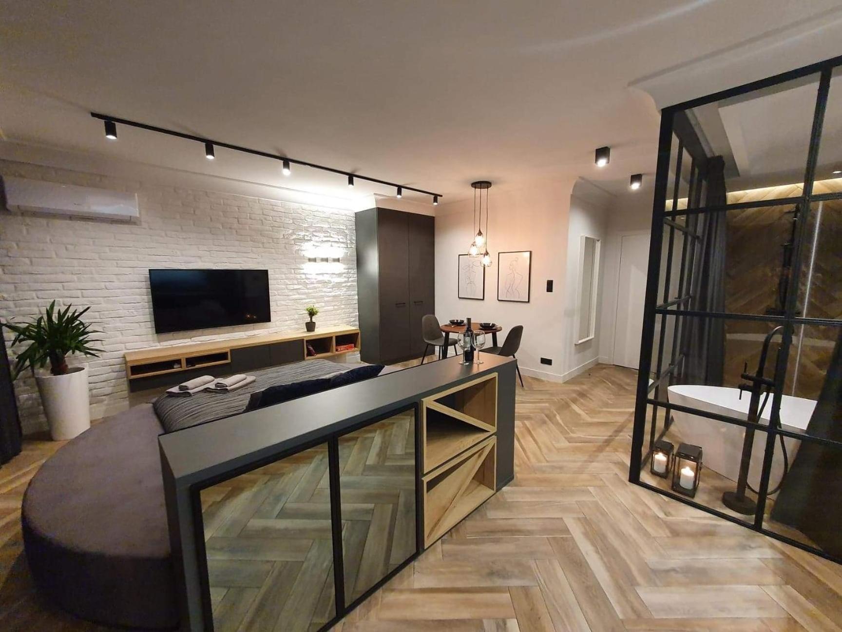 Apartment (2 Adults) with Free Parking